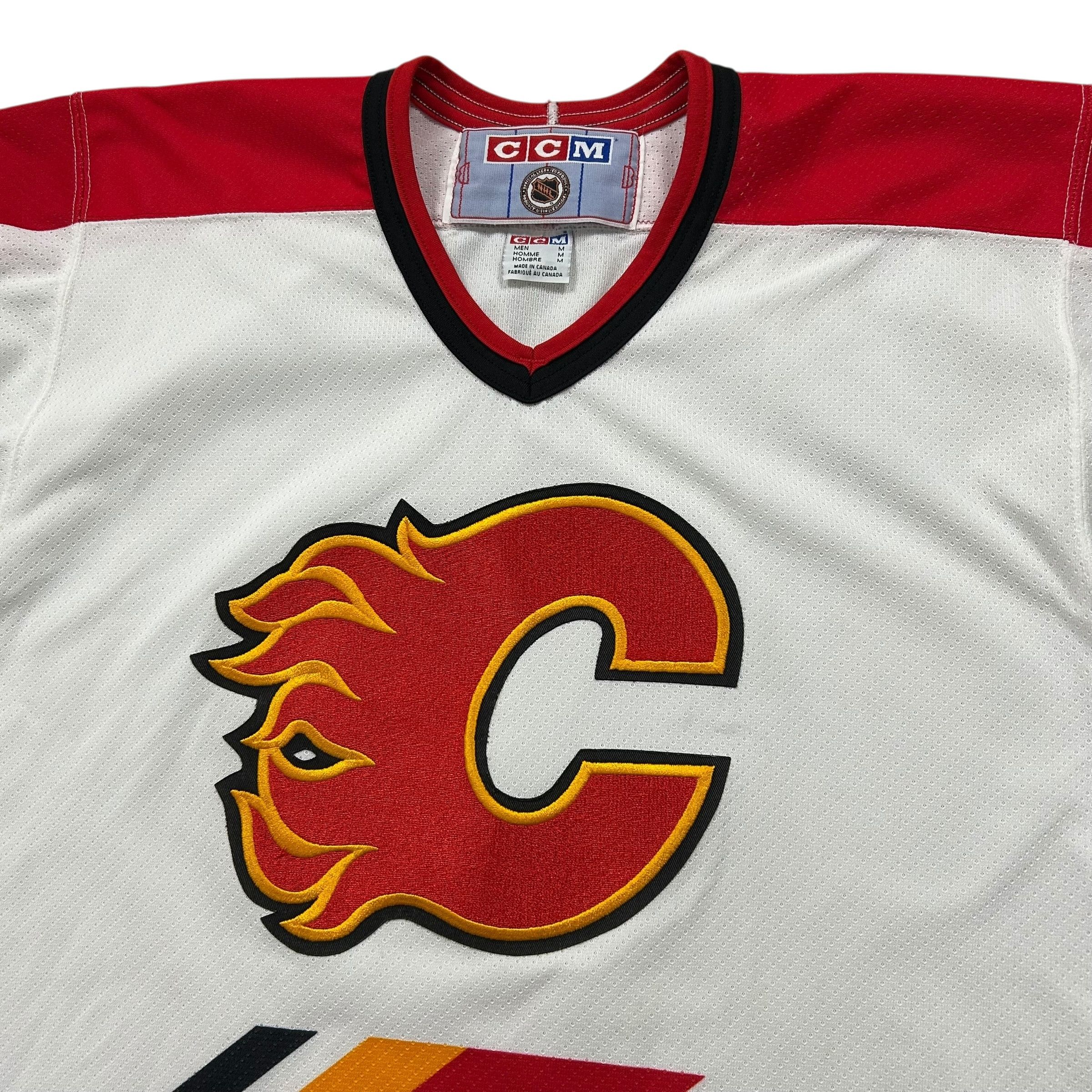 NHL VTG 90s CALGARY FLAMES CCM AIR-KNIT HOCKEY JERSEY SIZE M Size US M / EU 48-50 / 2 - 2 Thumbnail
