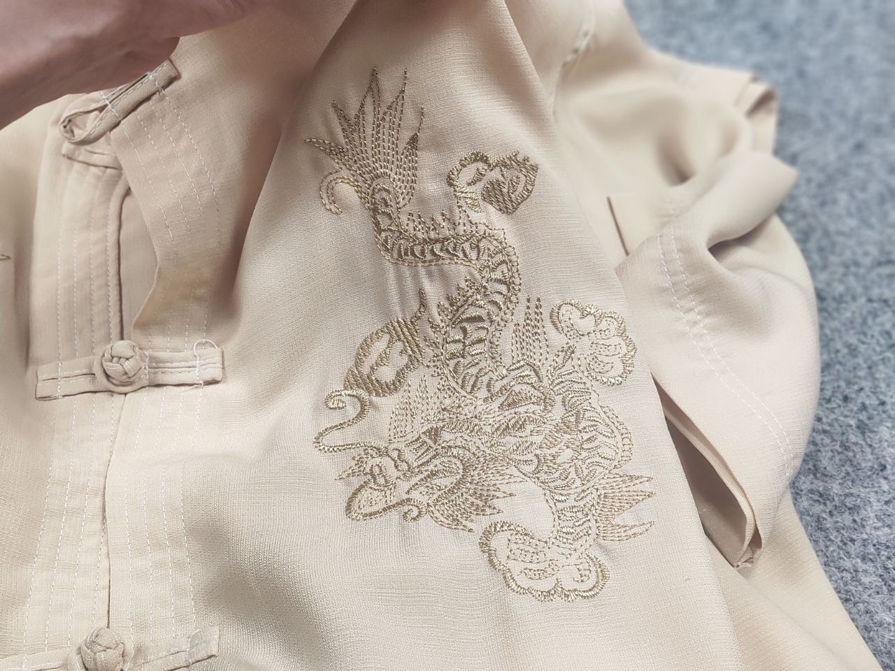 Quiksilver Vintage Quiksilver Traditional Chinese Dragons Logo Shirt Size US XL / EU 56 / 4 - 10 Thumbnail