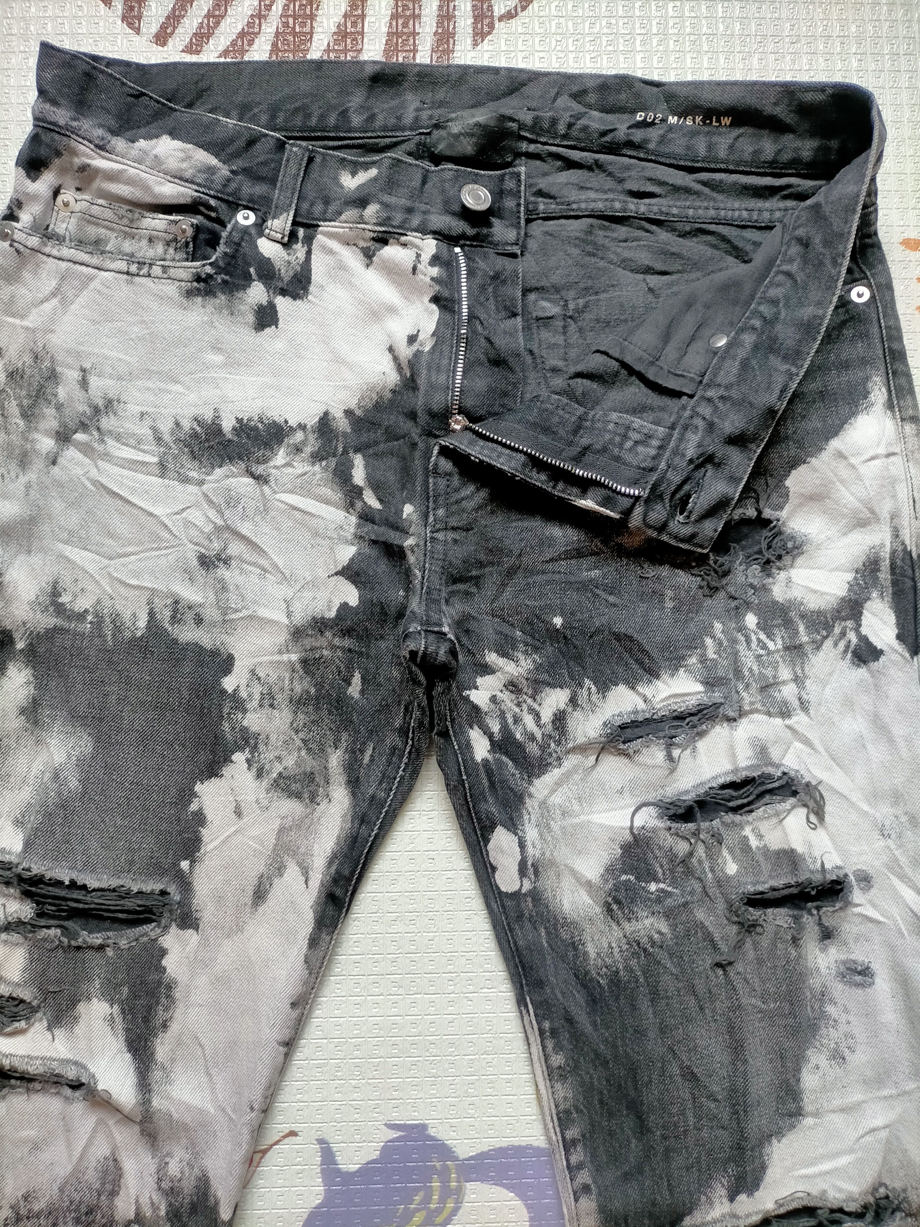 Saint Laurent Paris Saint Laurent Paris D 02 M/SK - LW Destroyed Acid Wash Size US 34 / EU 50 - 6 Thumbnail