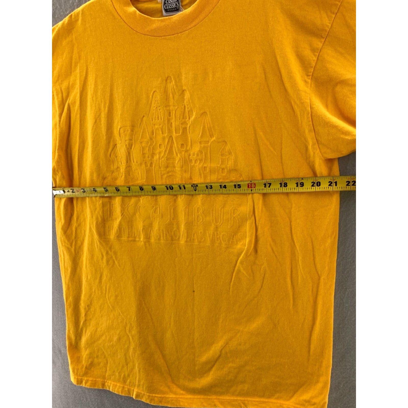 Vintage VINTAGE Casino Classics Excalibur Shirt Mens XL Yellow 90s Las Vegas Casino T-Shirt Mens XL Size US XL / EU 56 / 4 - 2 Thumbnail