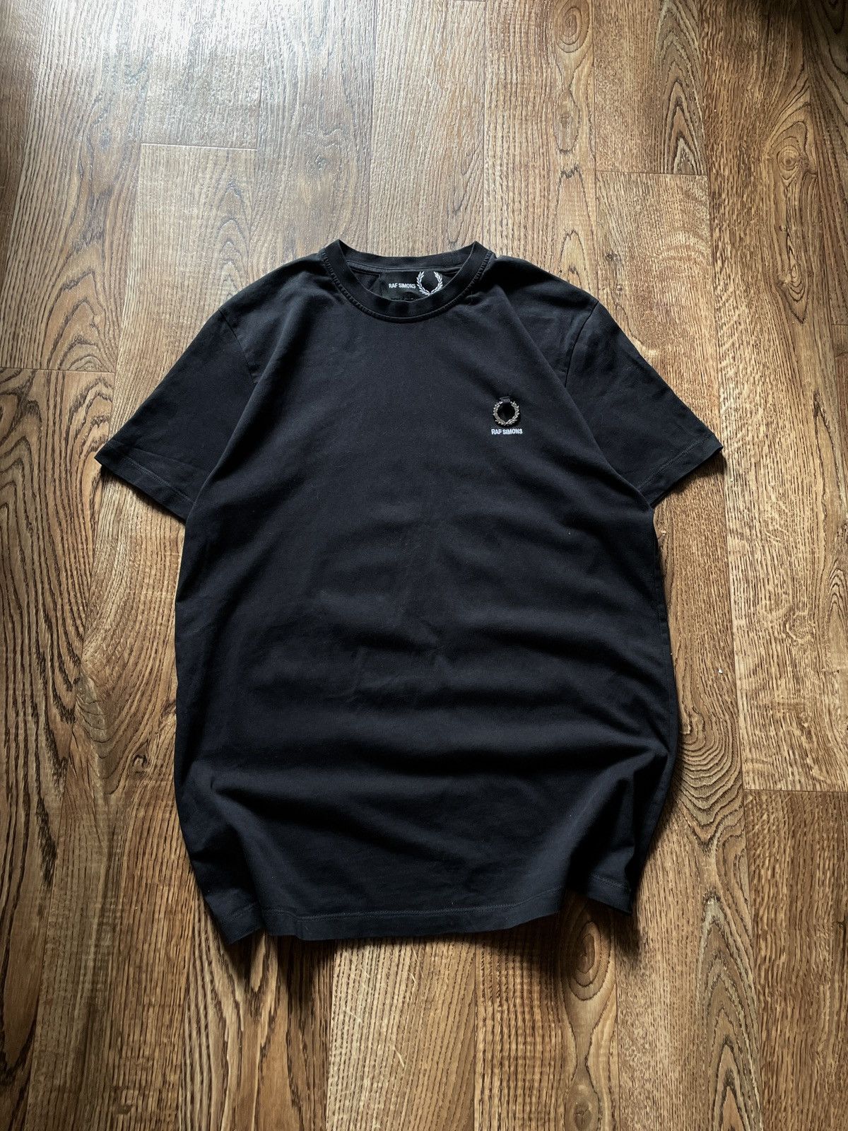Fred Perry × Raf Simons RAF simons x Fred Perry T-shirt Black tee Y2K avantgarde Size US S / EU 44-46 / 1 - 2 Thumbnail