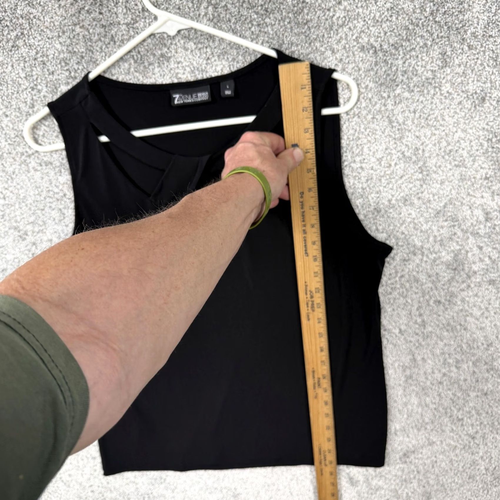 Vintage New York & Company Tank Black L Sleeveless Crew Neck Keyhole Strap Minimalist Office Shirt Womens Size L / US 10 / IT 46 - 2 Thumbnail