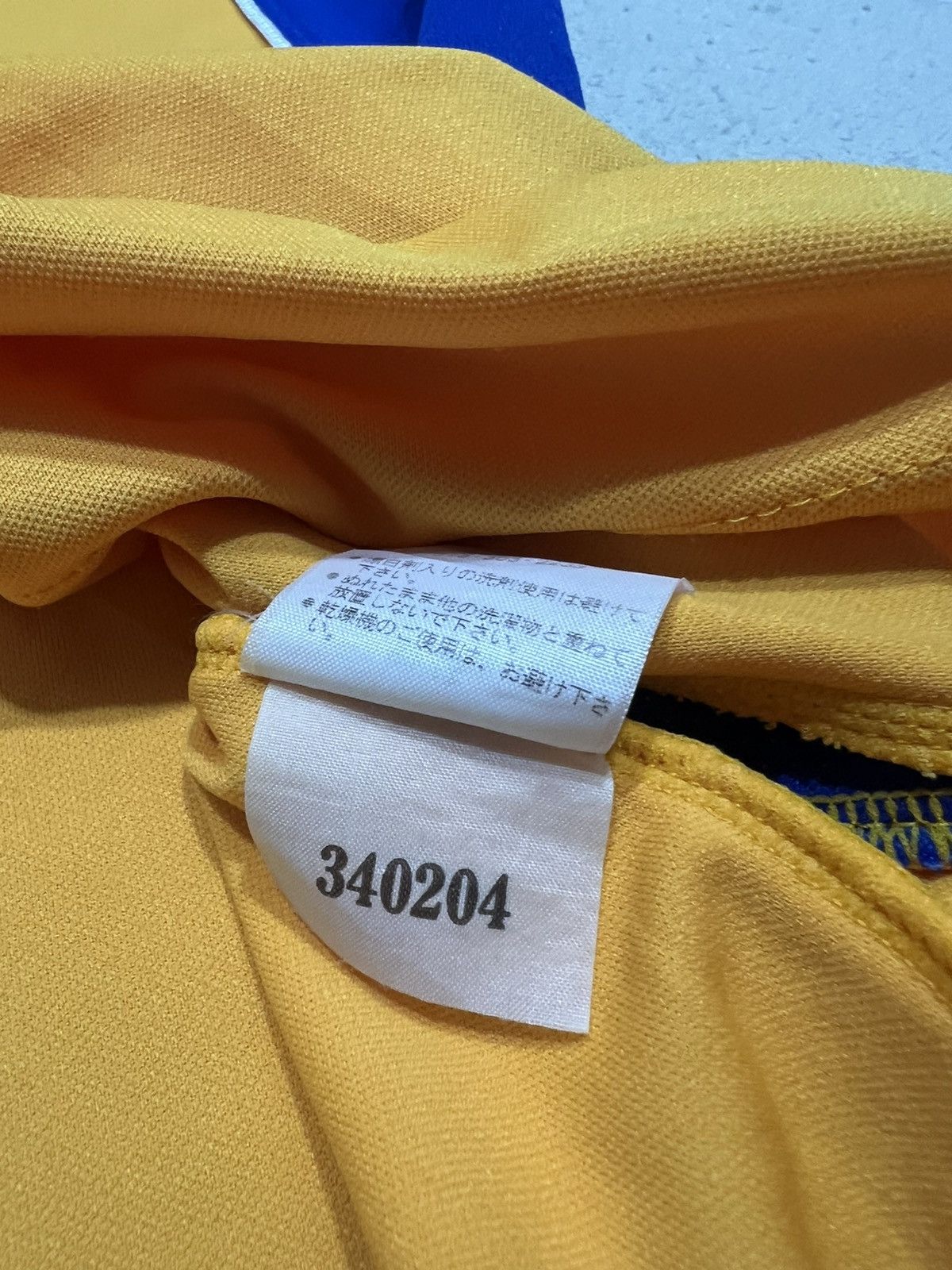 Asics Vegalta Sendai 2004 Asics Home JLeague Jersey Size US L / EU 52-54 / 3 - 9 Thumbnail