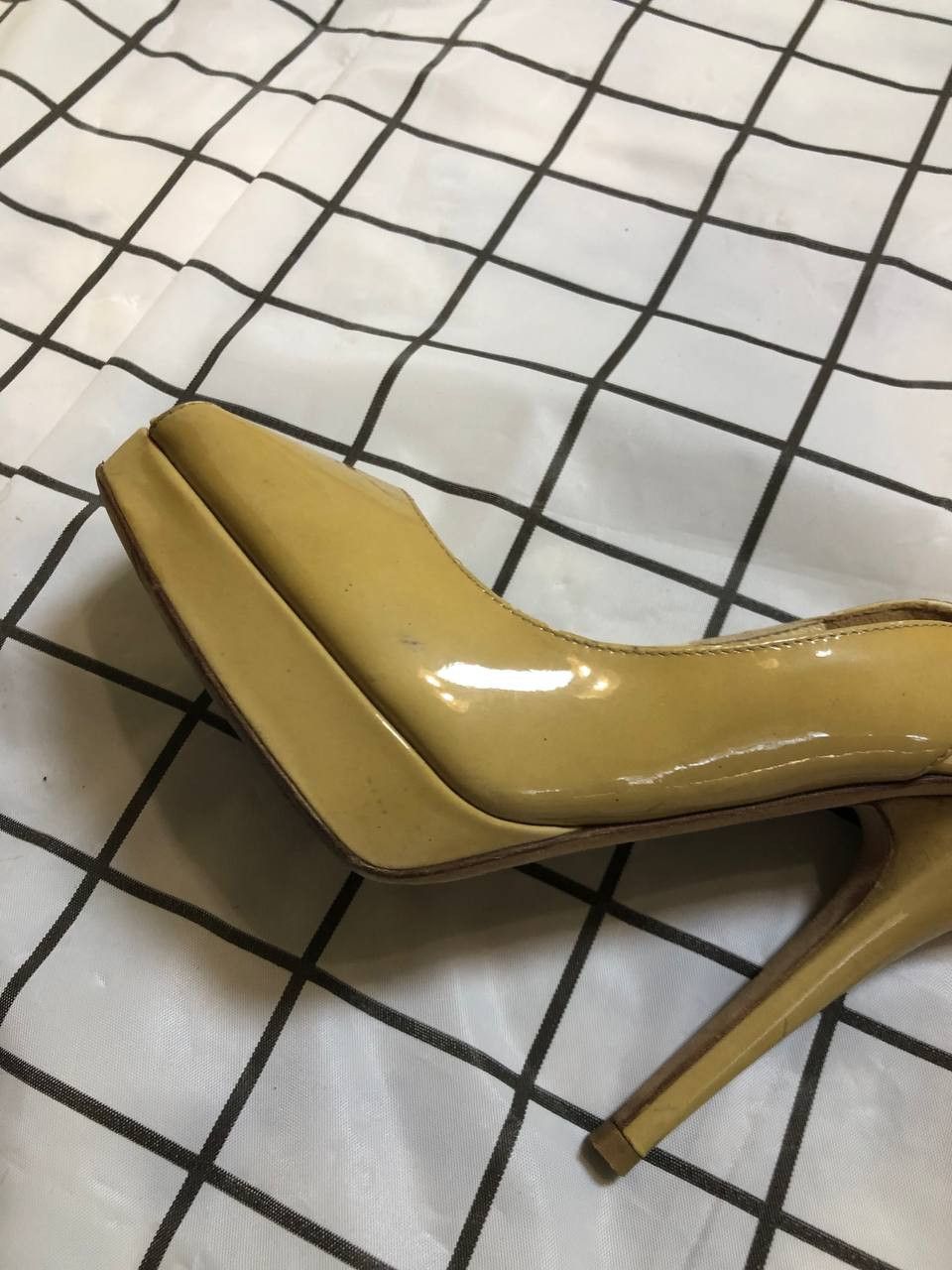 Jimmy Choo Jimmy Choo womens Shoes Yellow Patent Leather Pumps Peep Size US 5 / IT 35 - 12 Thumbnail