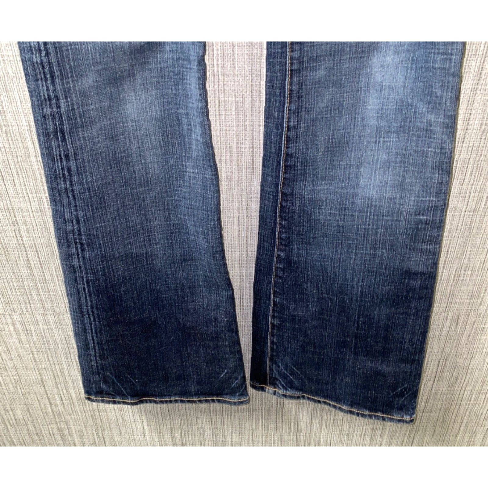 Denime **AG Adriano Goldschmied Women's 29R Denim Zip Fly Jeans Size 31 X 32** User: **AG Adriano Goldschmied Women's 29R Denim Zip Fly Jeans Size 31 X 32** Size 29" - 3 Thumbnail