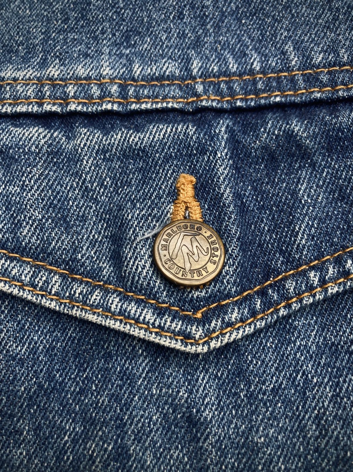 Marlboro Vintage Marlboro Denim & Leather Trucker Jacket Size US XL / EU 56 / 4 - 11 Thumbnail