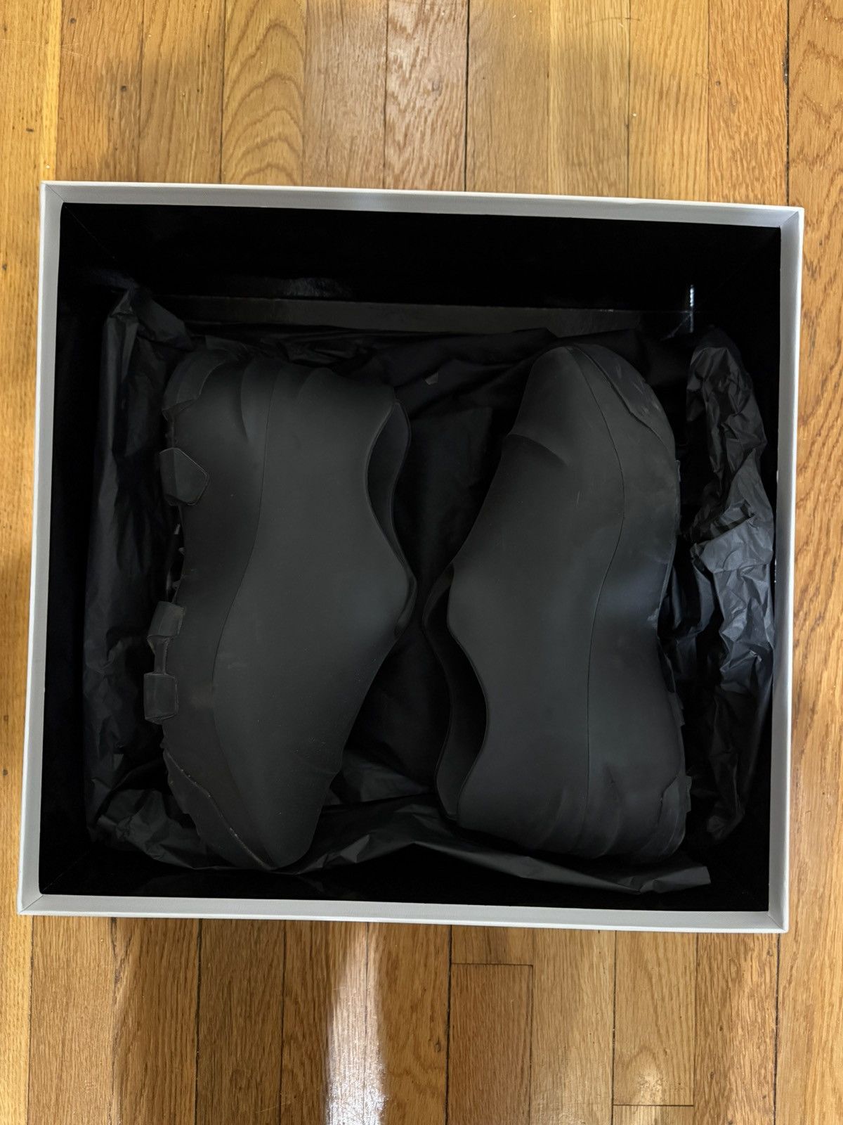 Givenchy Givenchy Rubber Mallow Shoes Size US 8 / EU 41 - 6 Thumbnail