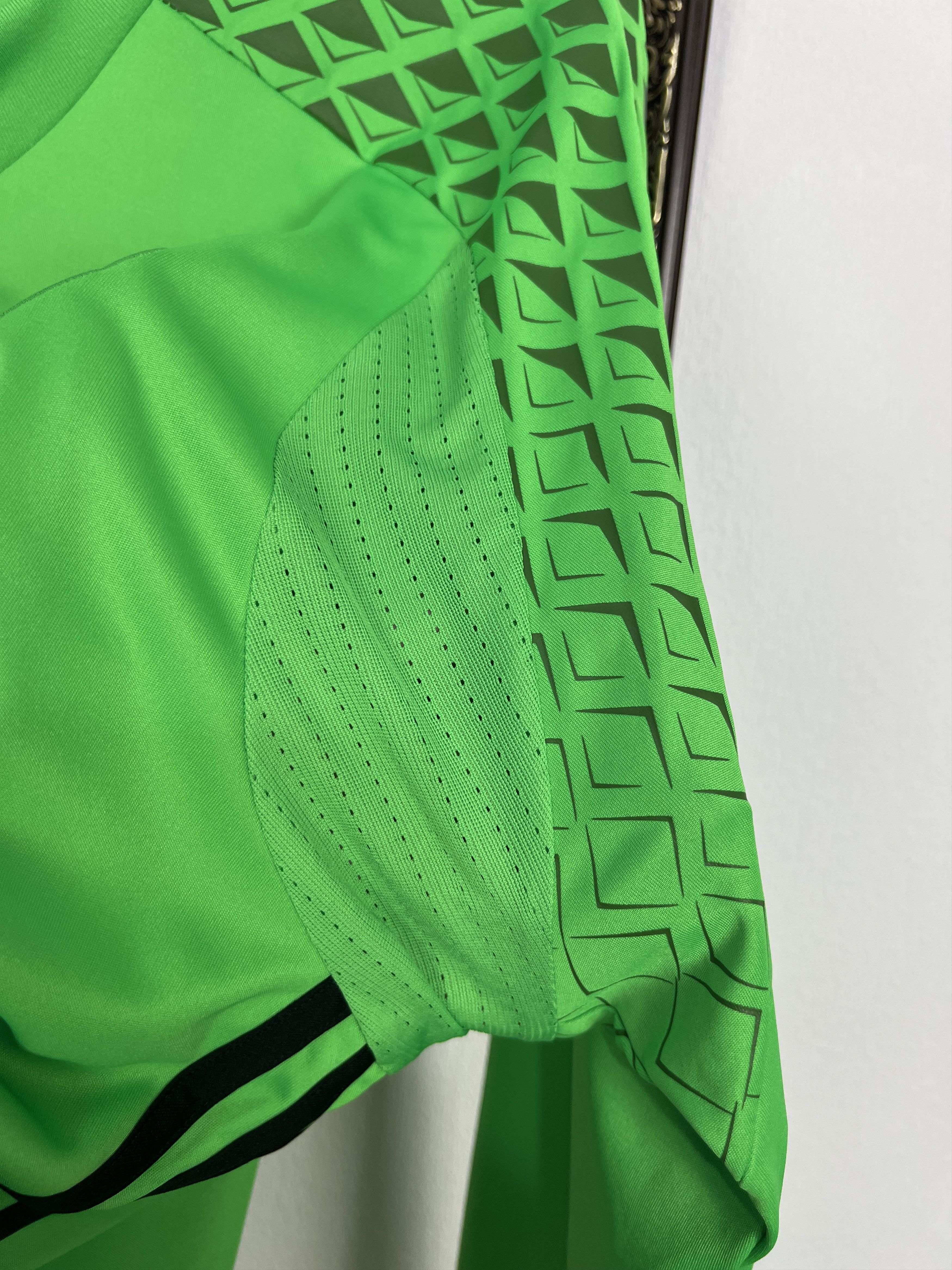 Adidas Manchester United Goalkeeper football De Gea Shirt Tee Size US L / EU 52-54 / 3 - 10 Thumbnail