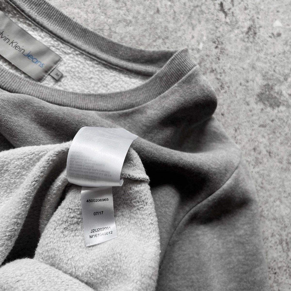 Calvin Klein × Designer Calvin Klein Jeans Gray Long Sleeve Big Print Sweatshirt Size M / US 6-8 / IT 42-44 - 6 Thumbnail