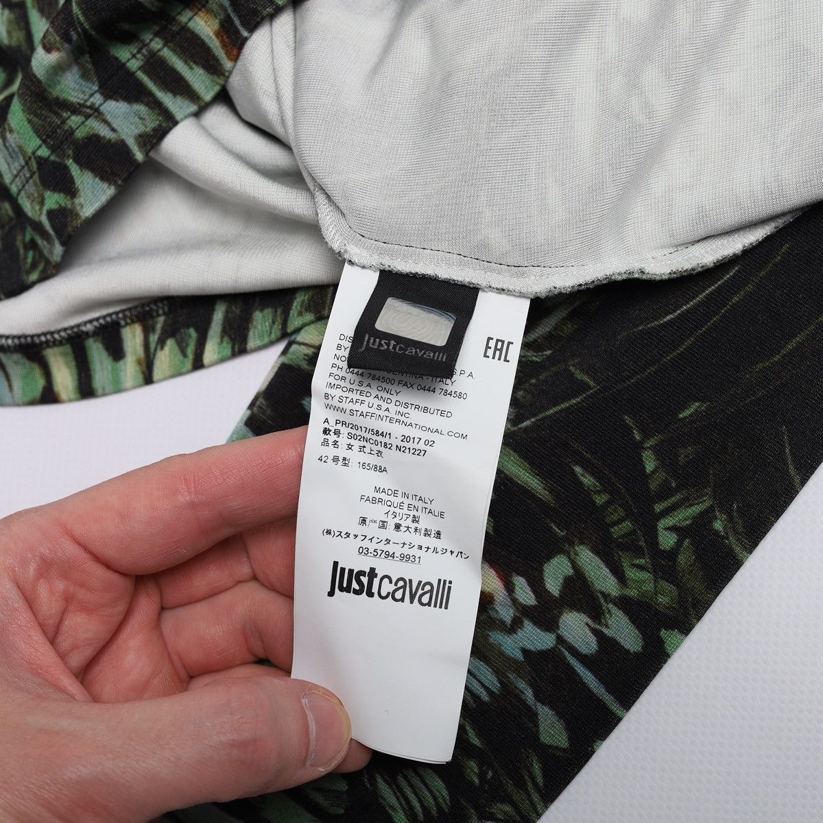 Just Cavalli Just Roberto Cavalli Feather Print Green Jungle Floral Top Size M / US 6-8 / IT 42-44 - 8 Thumbnail