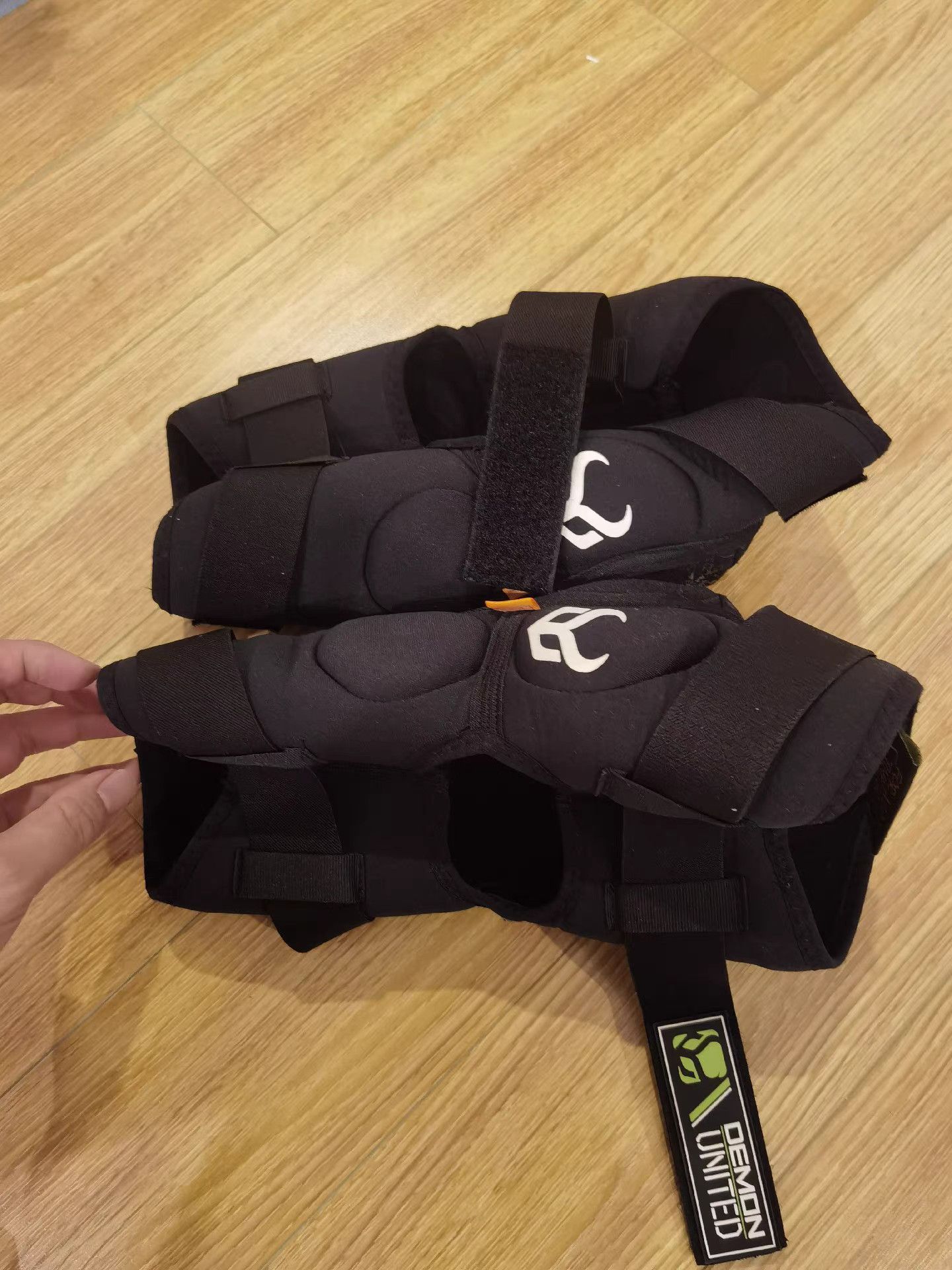 Demon Demon Knee Pads K17 Size ONE SIZE - 5 Thumbnail