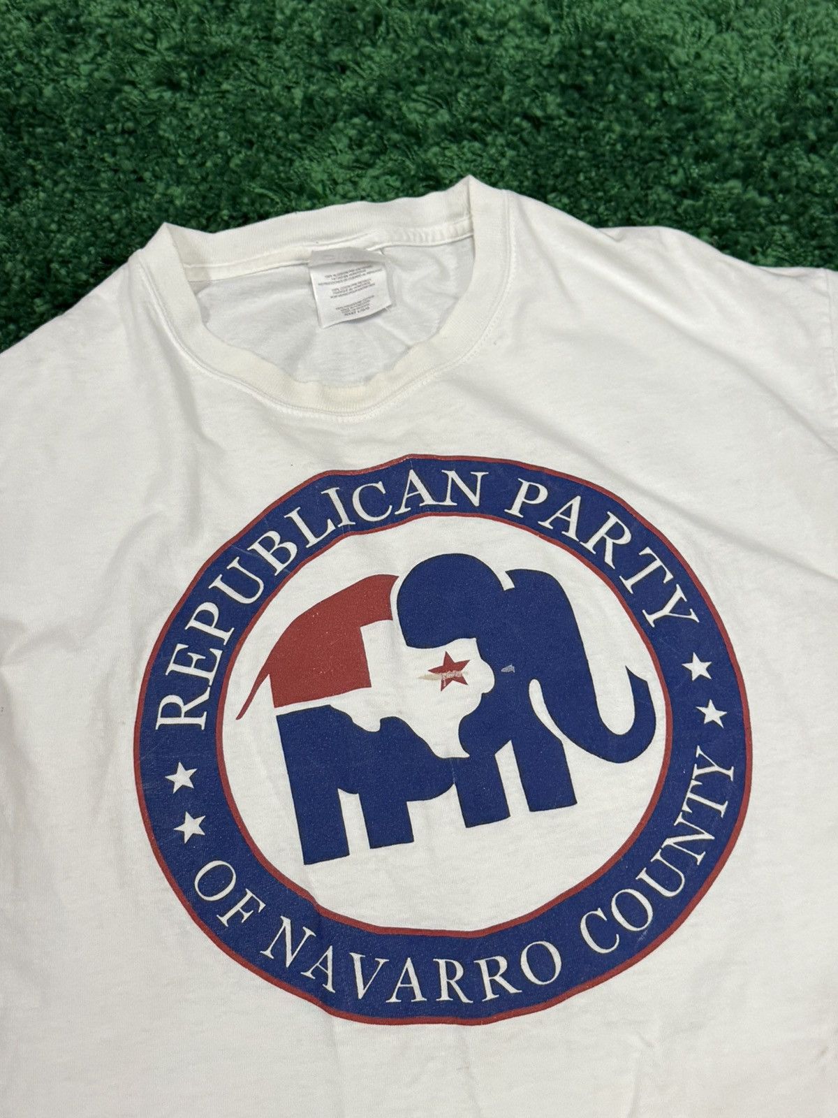 Vintage Vintage Republican Party Elephant Texas Logo Tee Large Size US L / EU 52-54 / 3 - 3 Thumbnail