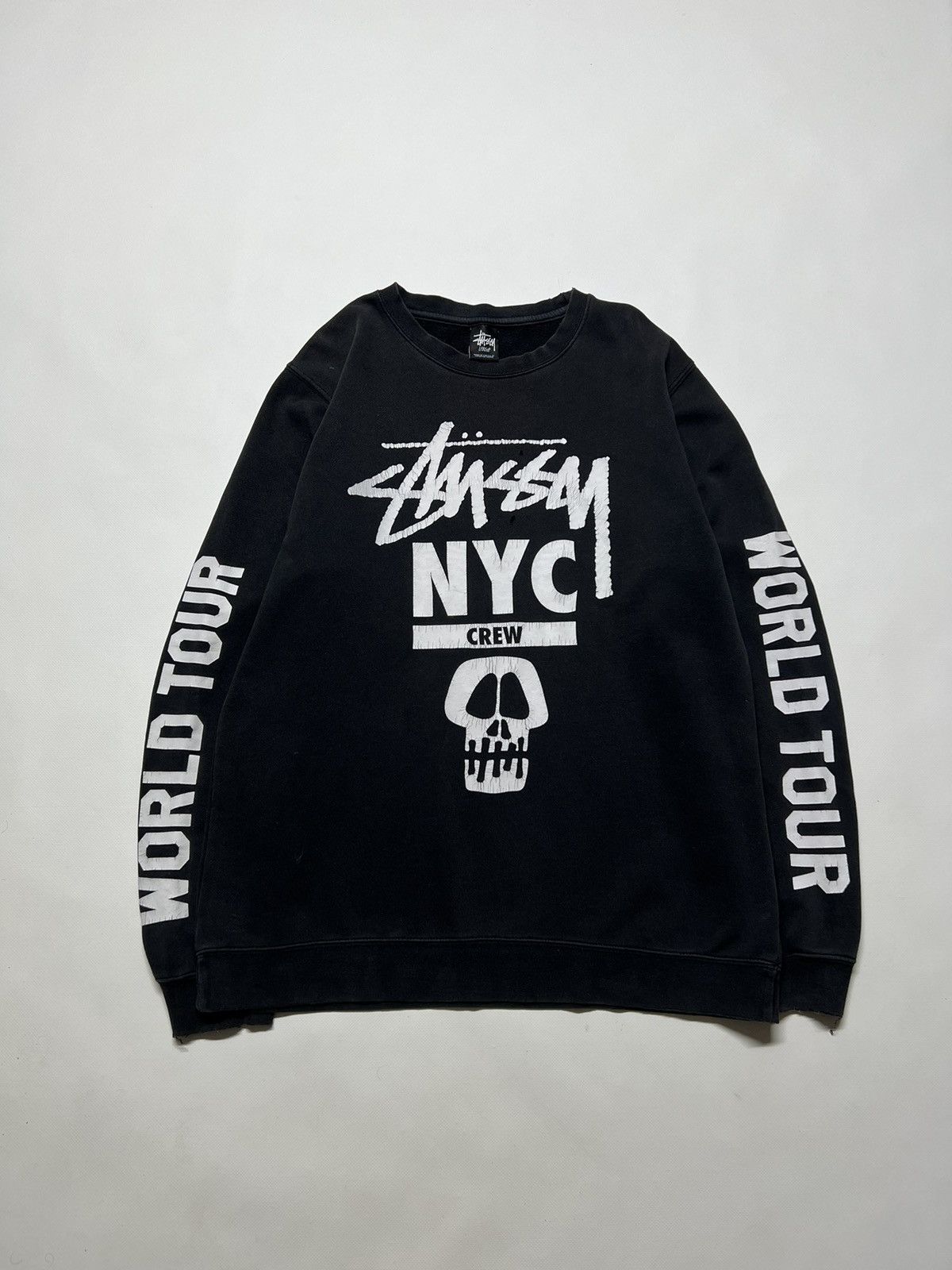 Stussy × Vintage Vintage Y2k Stussy Skull☠️ Thrashed World Tour Sweatshirt 00s Size US L / EU 52-54 / 3 - 1 Thumbnail