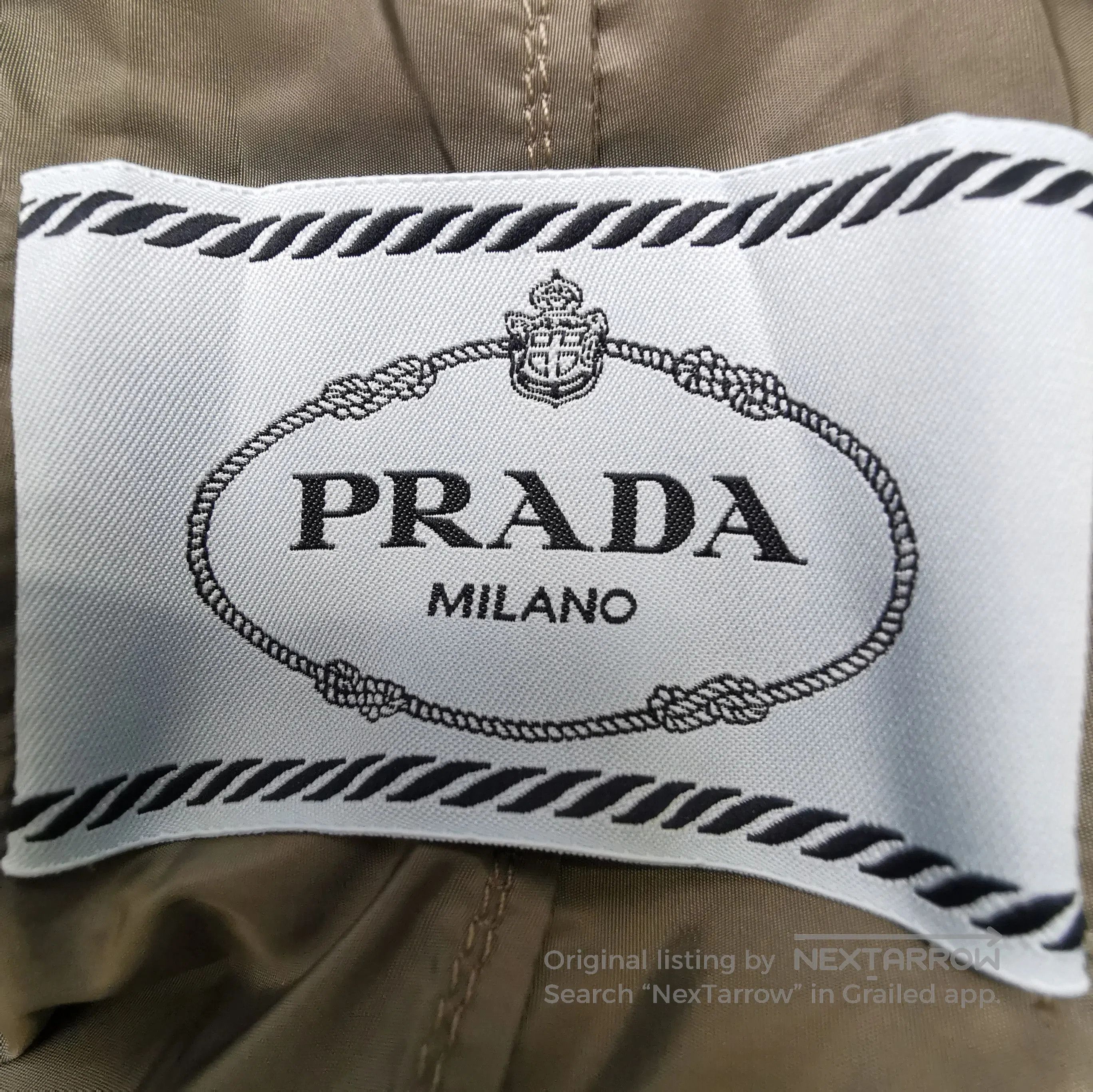 Prada Prada Solid-colored Waistcoat Trench Coat Size 4. Size US L / EU 52-54 / 3 - 4 Thumbnail