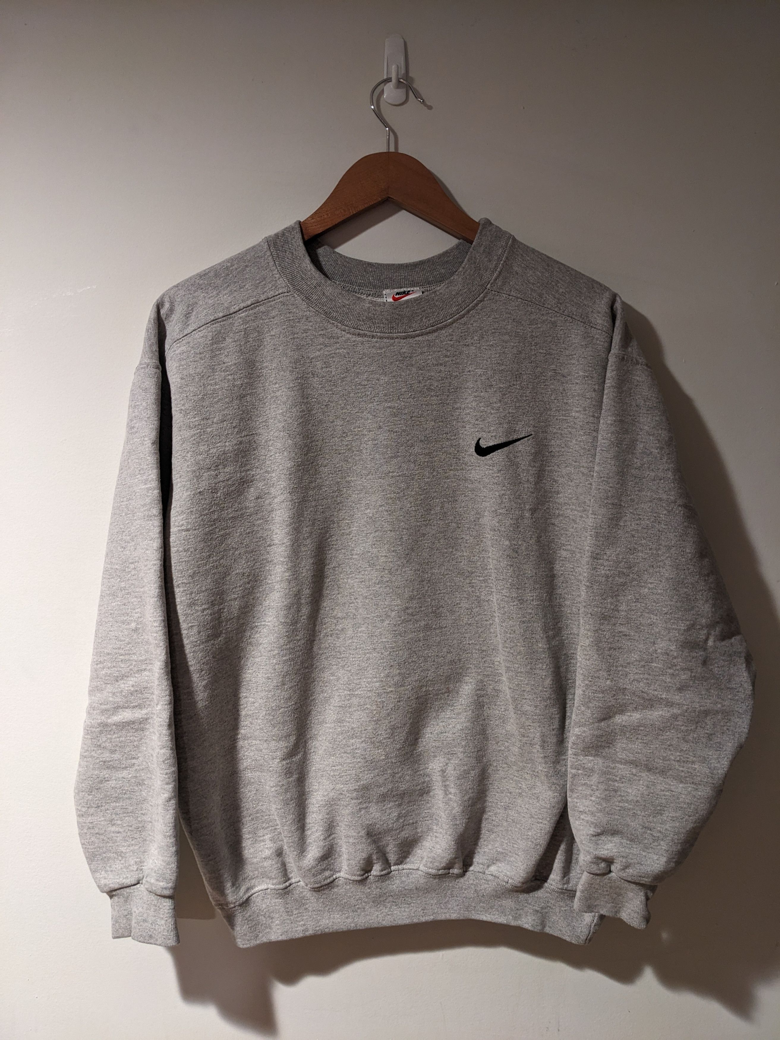 Vintage 90s Nike Essential Swoosh Logo Medium Sweatshirt