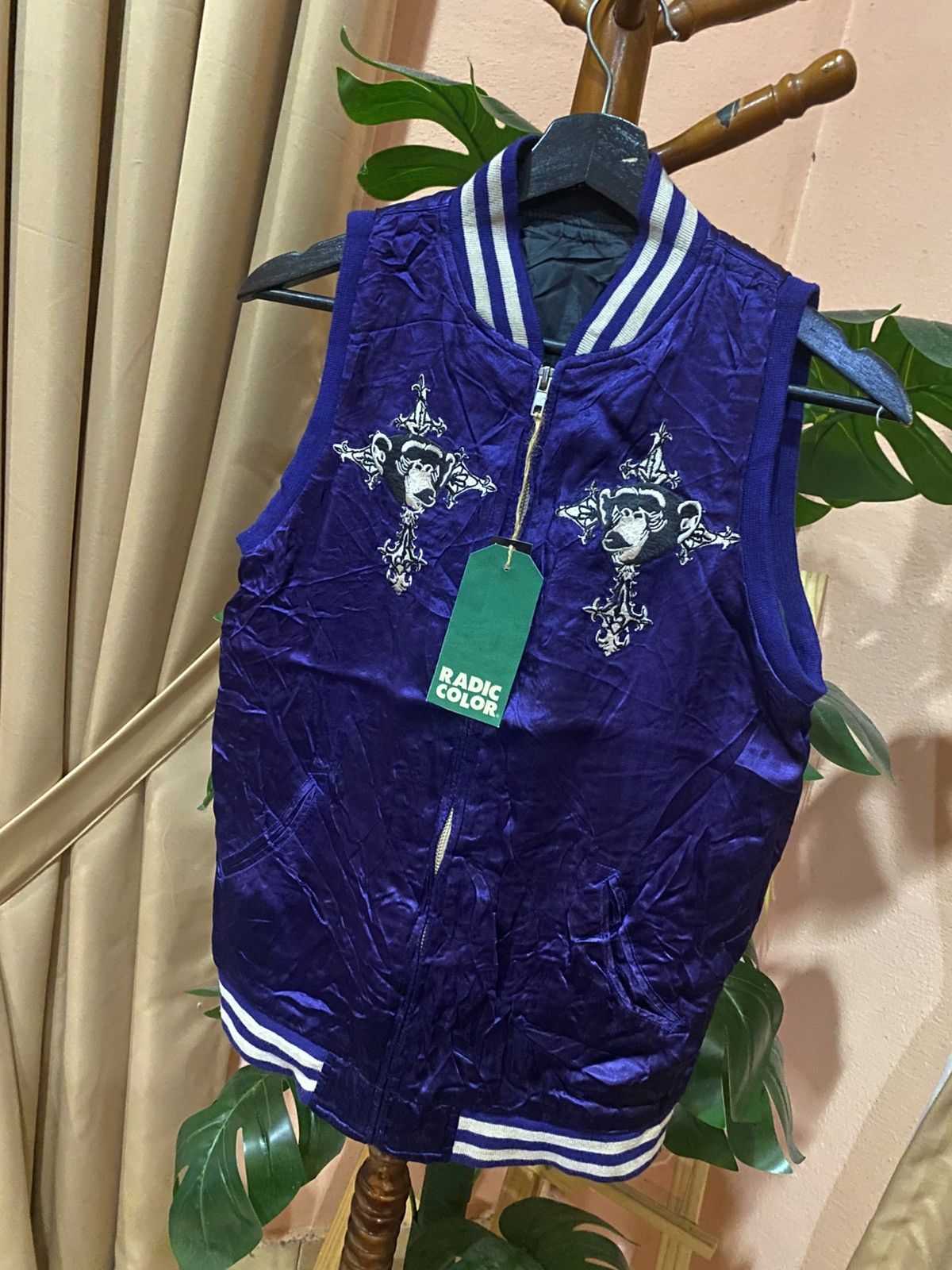 Other Radic Color Purple Satin Embroidered Gothic Skull & Monkey Size S / US 4 / IT 40 - 2 Thumbnail
