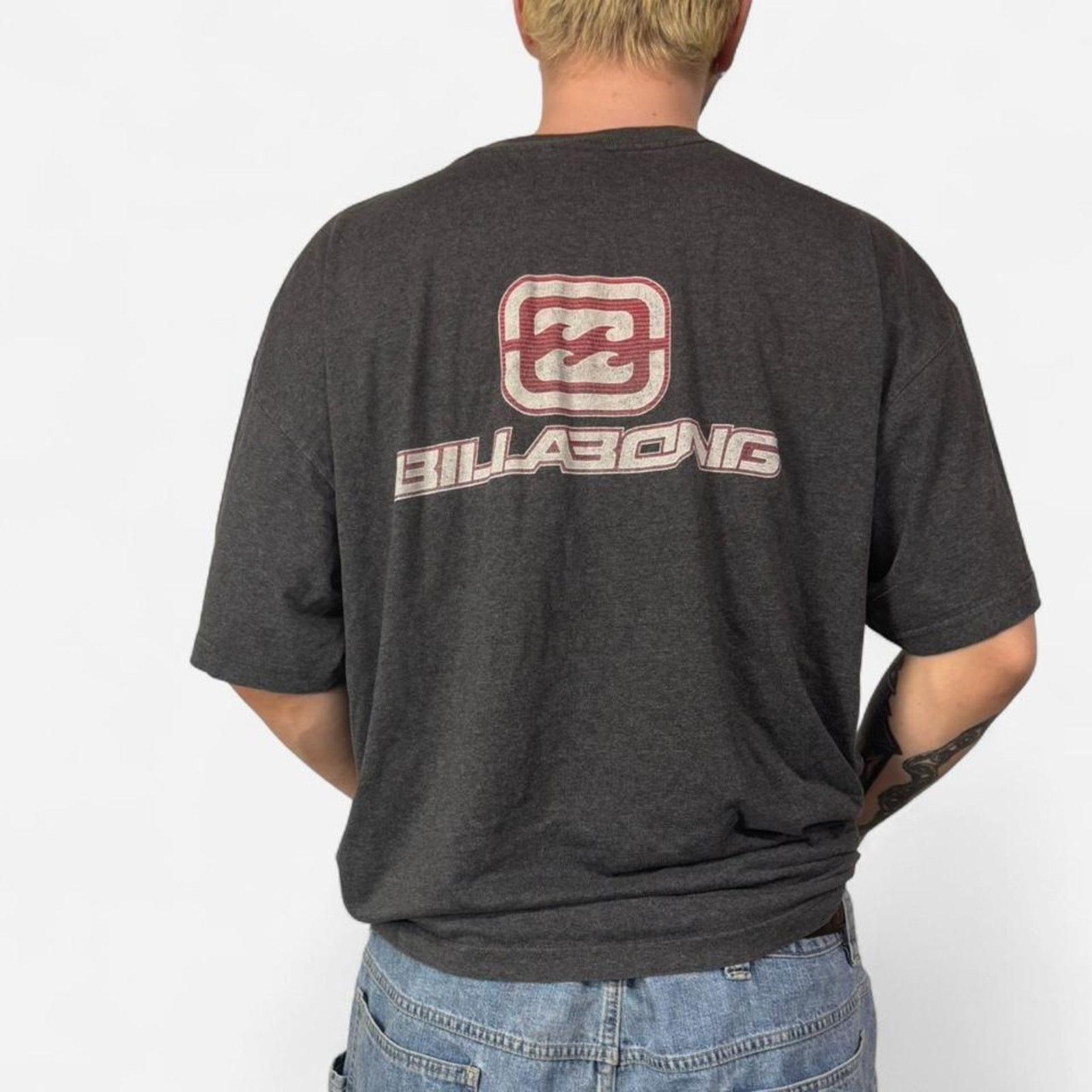 Billabong 90s Billabong Big Logo grey tee Size XXL Size US XXL / EU 58 / 5 - 1 Thumbnail