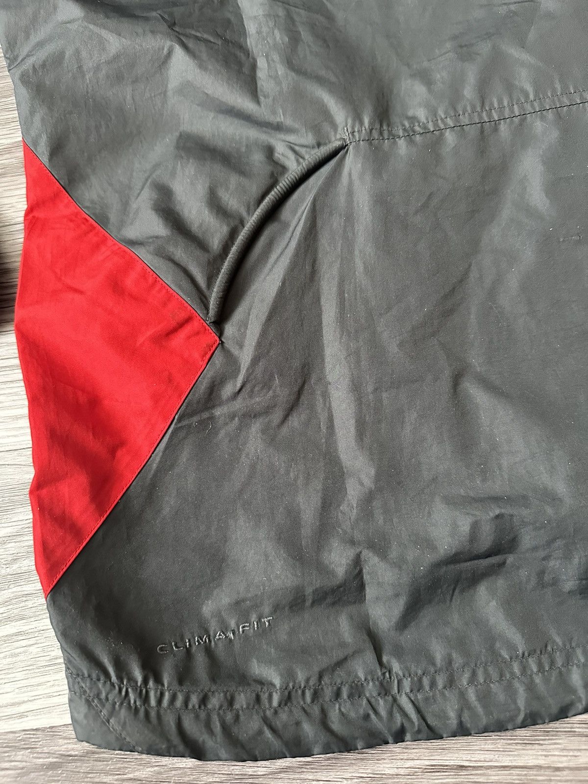 Nike × Vintage Nike Tn Court vintage Windrunner jacket y2k nylon track Size US L / EU 52-54 / 3 - 8 Thumbnail