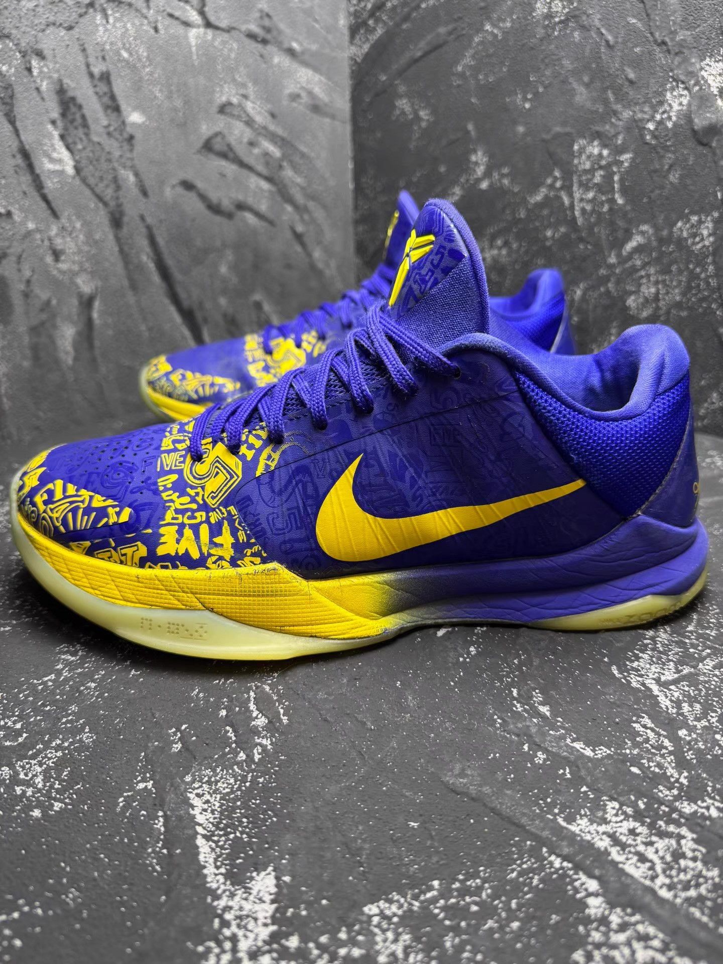 Nike Nike Kobe 5 "5 Rings" Blue & Yellow Q10 Size US 9 / EU 42 - 7 Thumbnail