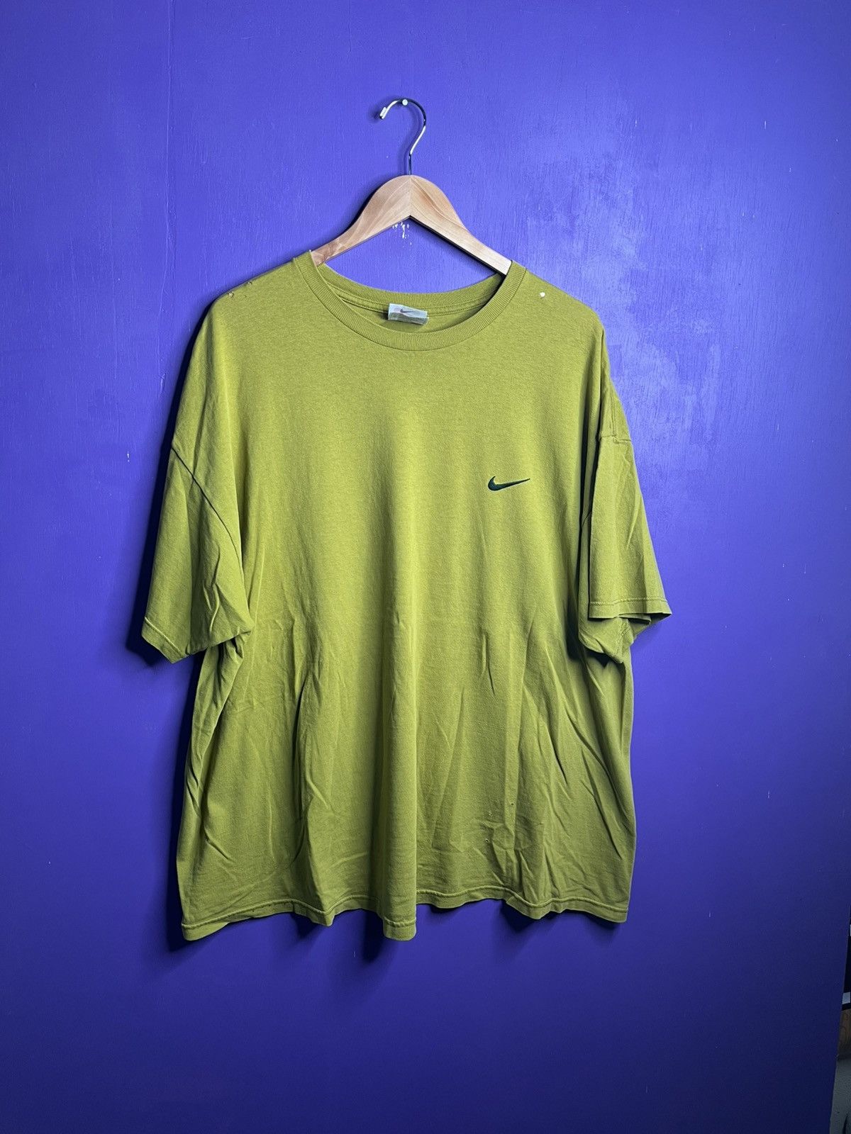 Nike × Vintage Vintage 90s Nike green tee black swoosh essential tee Size US XXL / EU 58 / 5 - 1 Thumbnail