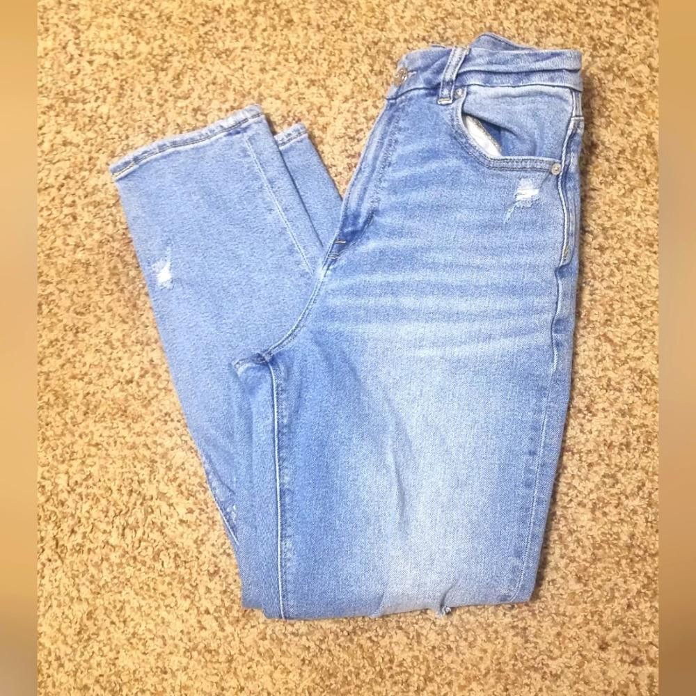American Eagle Outfitters American Eagle Stretch Curvy Mom Jean Size 4 Size 27" / US 4 / IT 40 - 1 Thumbnail