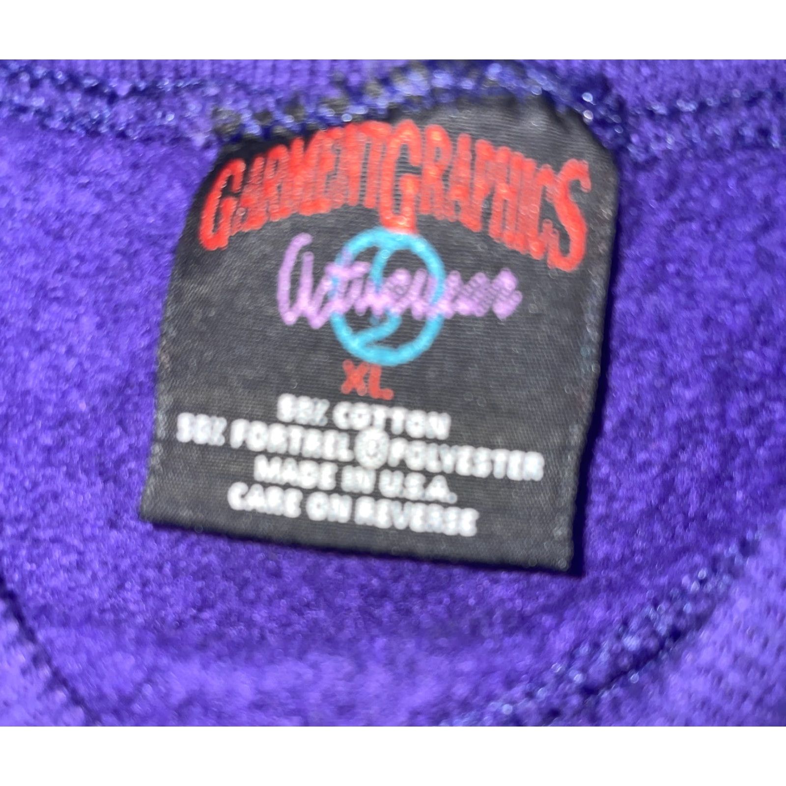 Vintage VINTAGE Tweety Bird Looney Tunes Sweatshirt Pullover Crewneck Size XL Purple Cotton Blend Fleece 90s Graphic Print Mens Size US XL / EU 56 / 4 - 2 Thumbnail