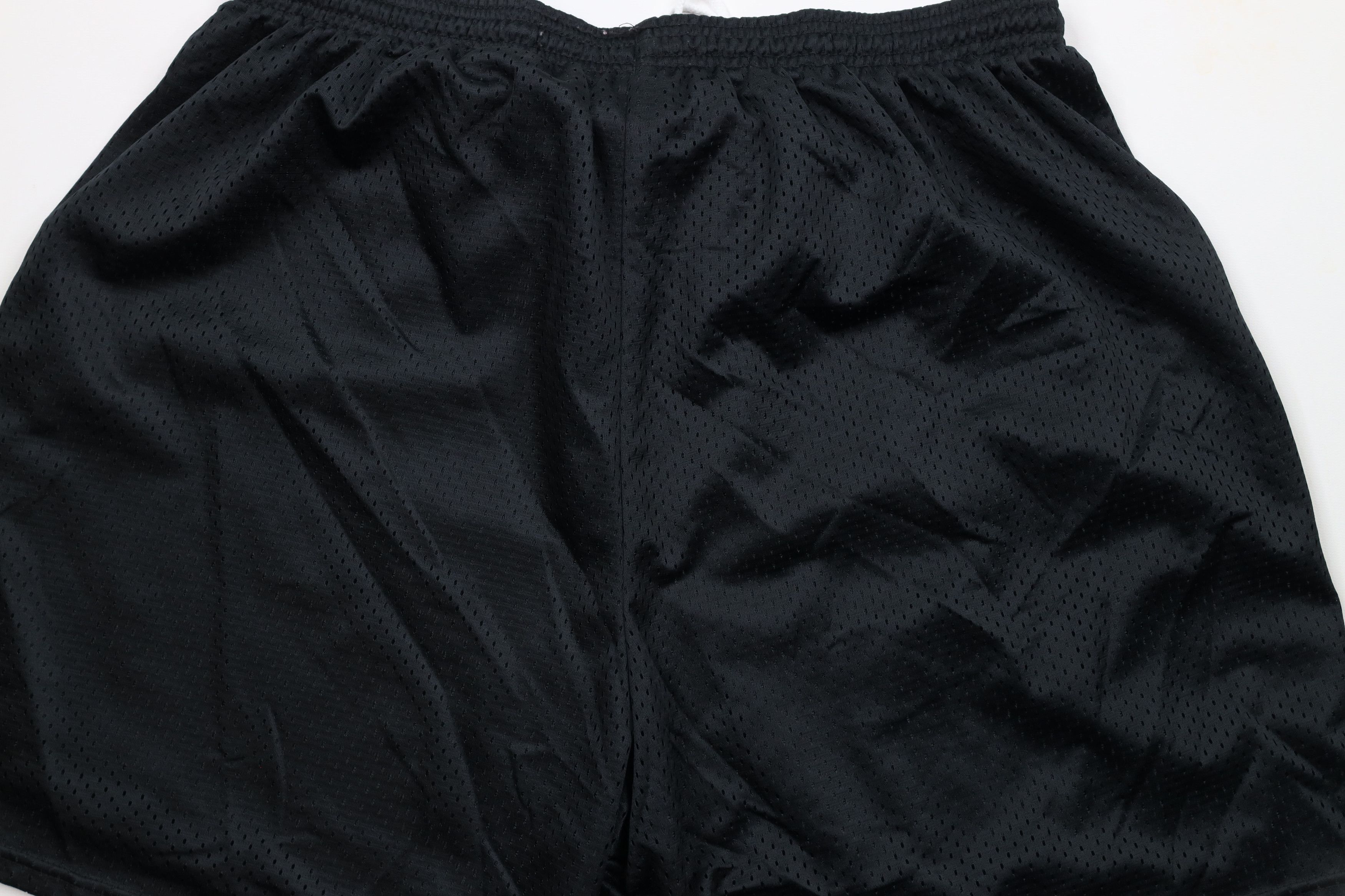 Vintage Vintage 90s Streetwear Above Knee Basketball Shorts Black Size US 36 / EU 52 - 9 Thumbnail