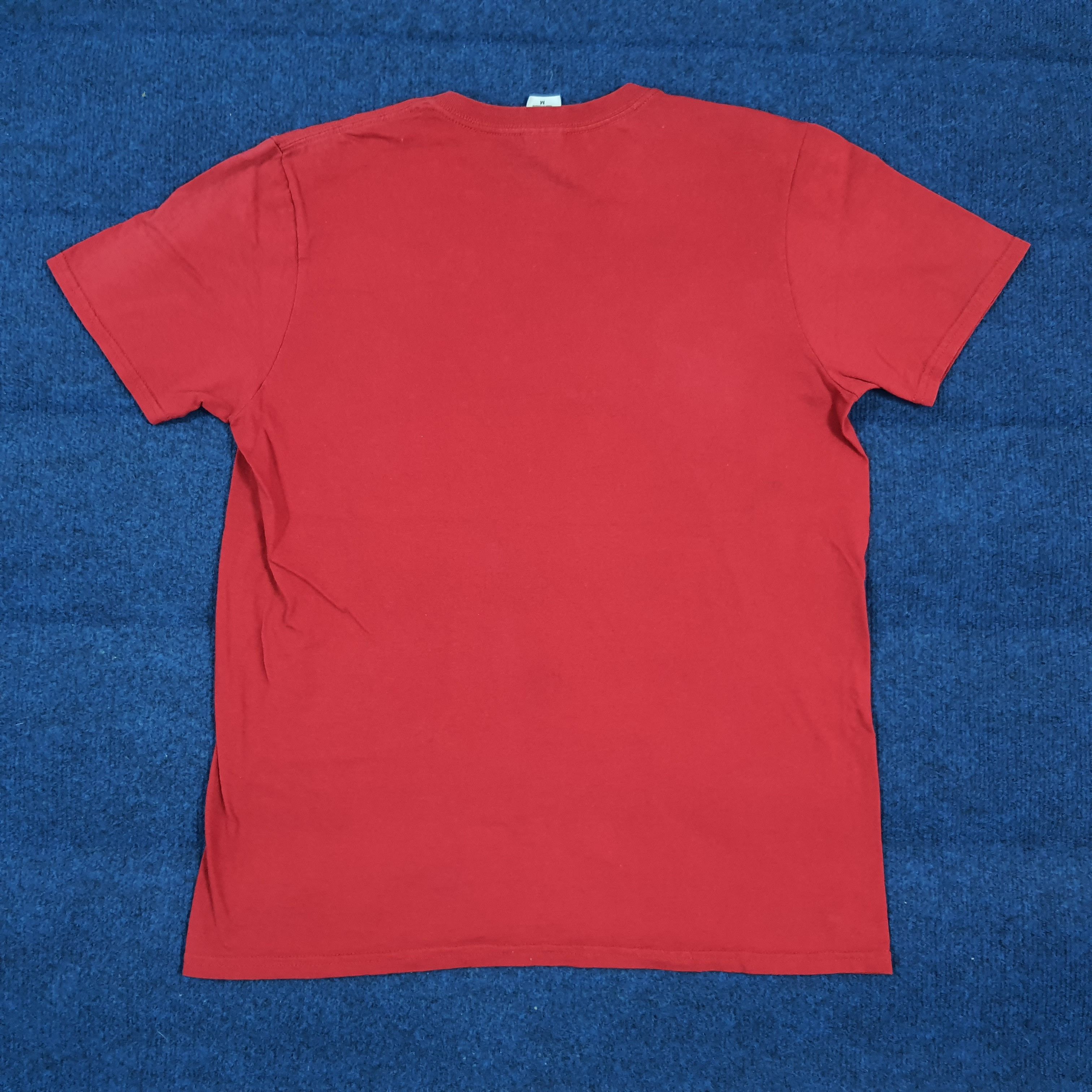 Band Tees Vintage Taylor Swift Graphic Tees C299N78 Size US M / EU 48-50 / 2 - 3 Thumbnail