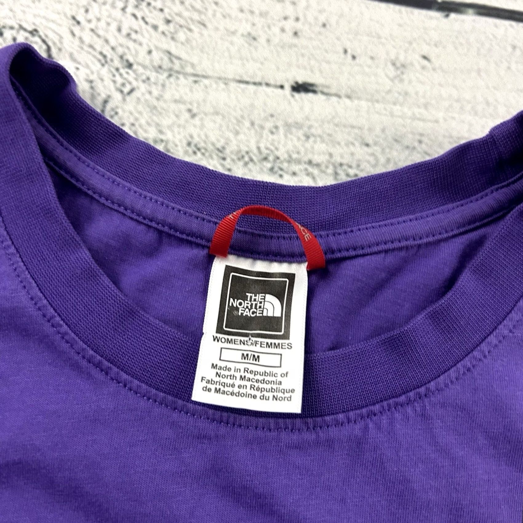 The North Face The North Face Short Sleeve T Shirt Women's Medium Purple Size M / US 6-8 / IT 42-44 - 2 Thumbnail