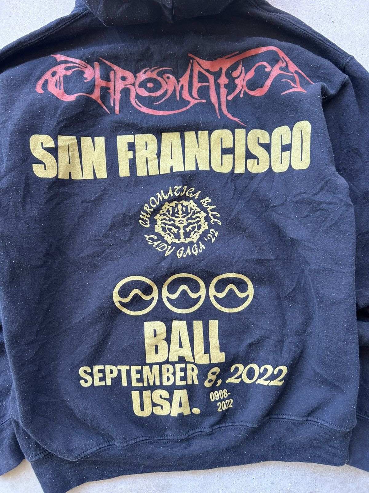 Band Tees × Vintage LADY GAGA OFFICIAL 2022 CHROMATICA BALL TOUR LONDON HOODIE Size US S / EU 44-46 / 1 - 2 Thumbnail