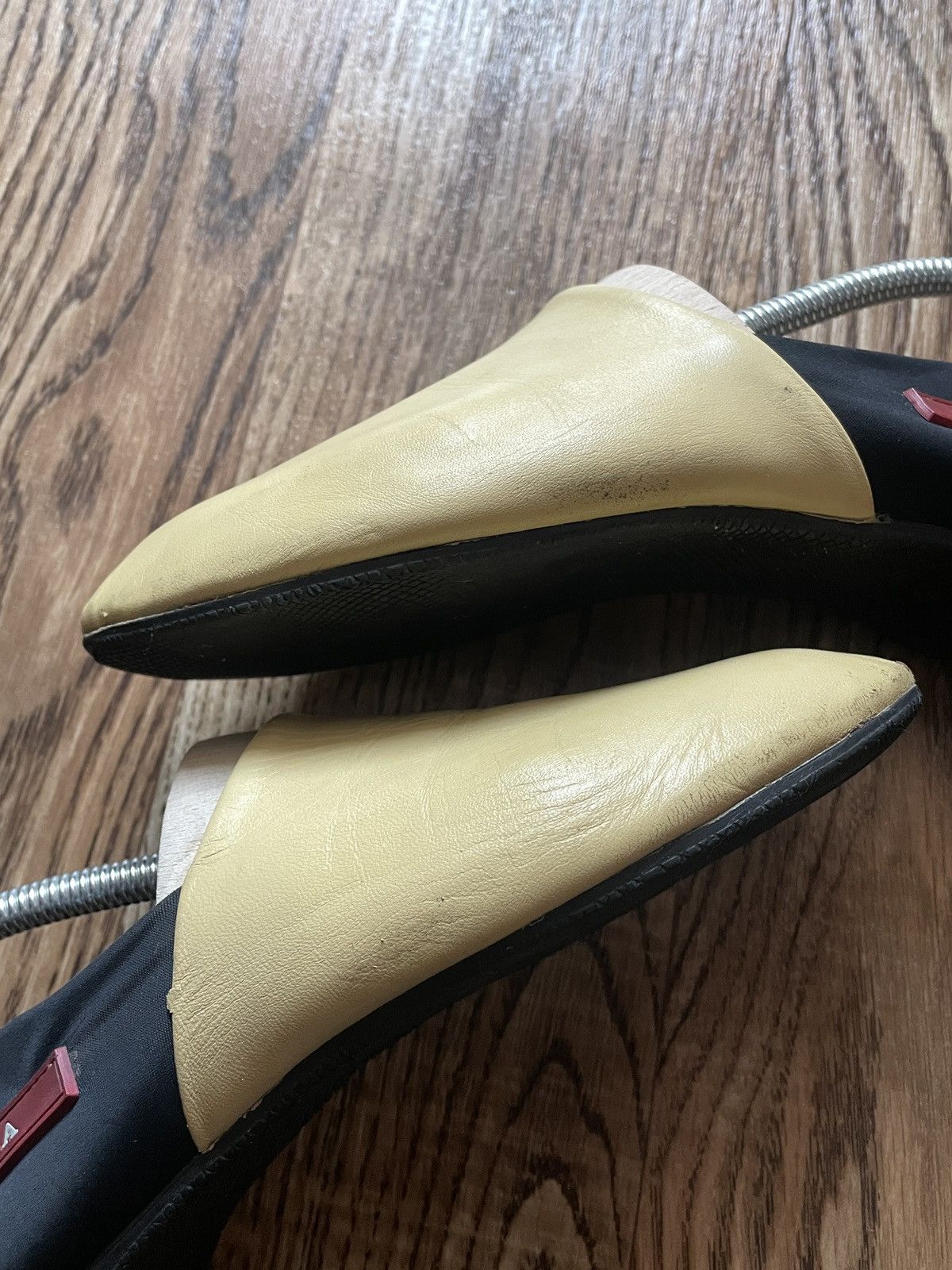 Prada 2000’s Vintage Prada Logo Leather Scrunch Ballet Flats Shoes Size US 7 / IT 37 - 3 Thumbnail
