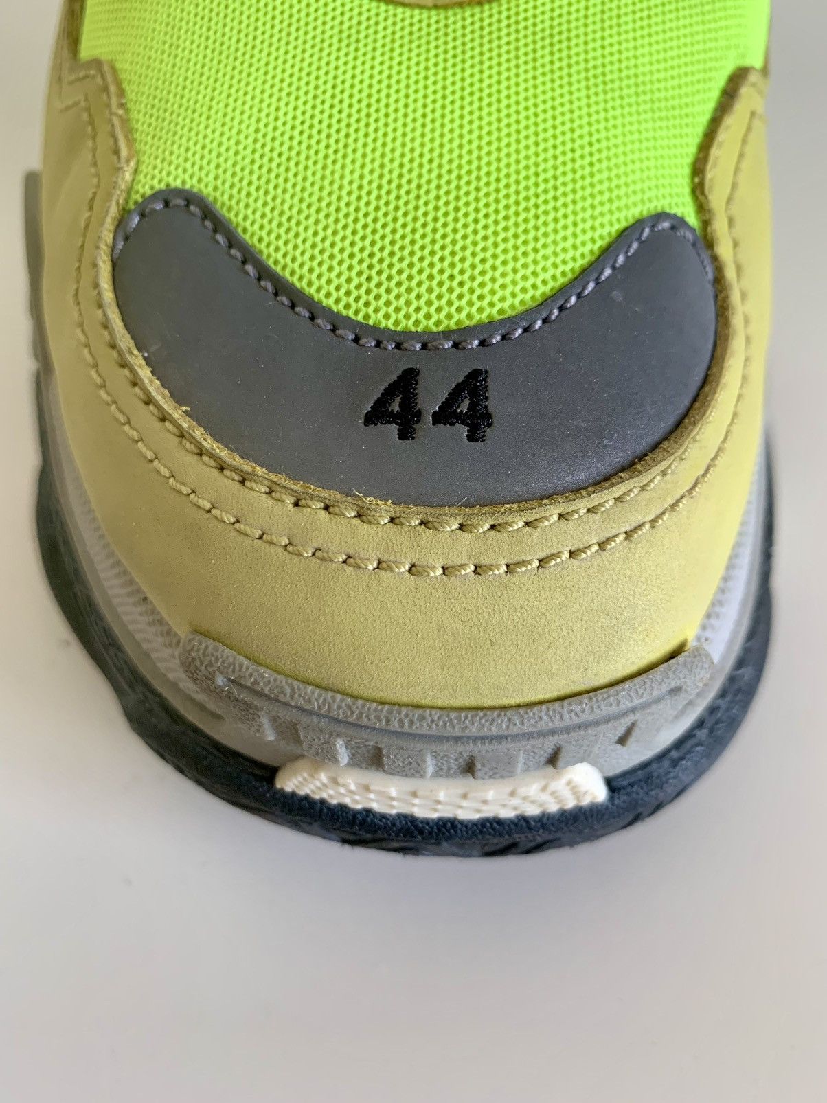 Balenciaga Balenciaga Triple S - Neon Yellow Size US 11 / EU 44 - 3 Thumbnail