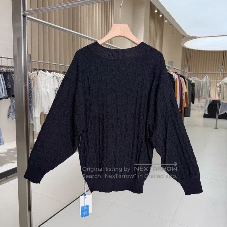 Hermes Hermes Black pig nose button printed cashmere and silk swe Size XS / US 0-2 / IT 36-38 - 2 Thumbnail