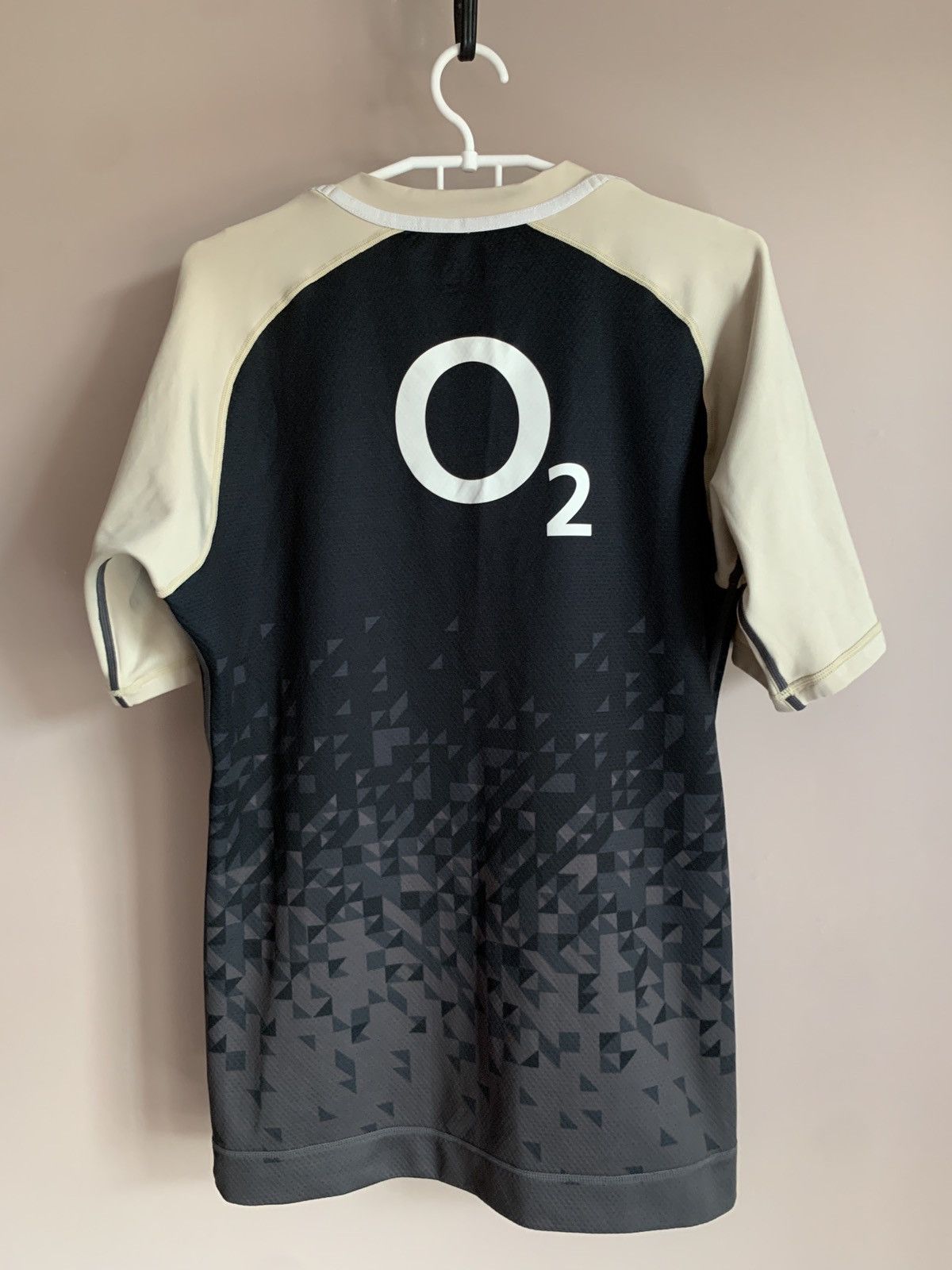 Canterbury of New Zealand England Training Rugby Union Shirt Canterbury Jersey Size L Size US L / EU 52-54 / 3 - 2 Thumbnail