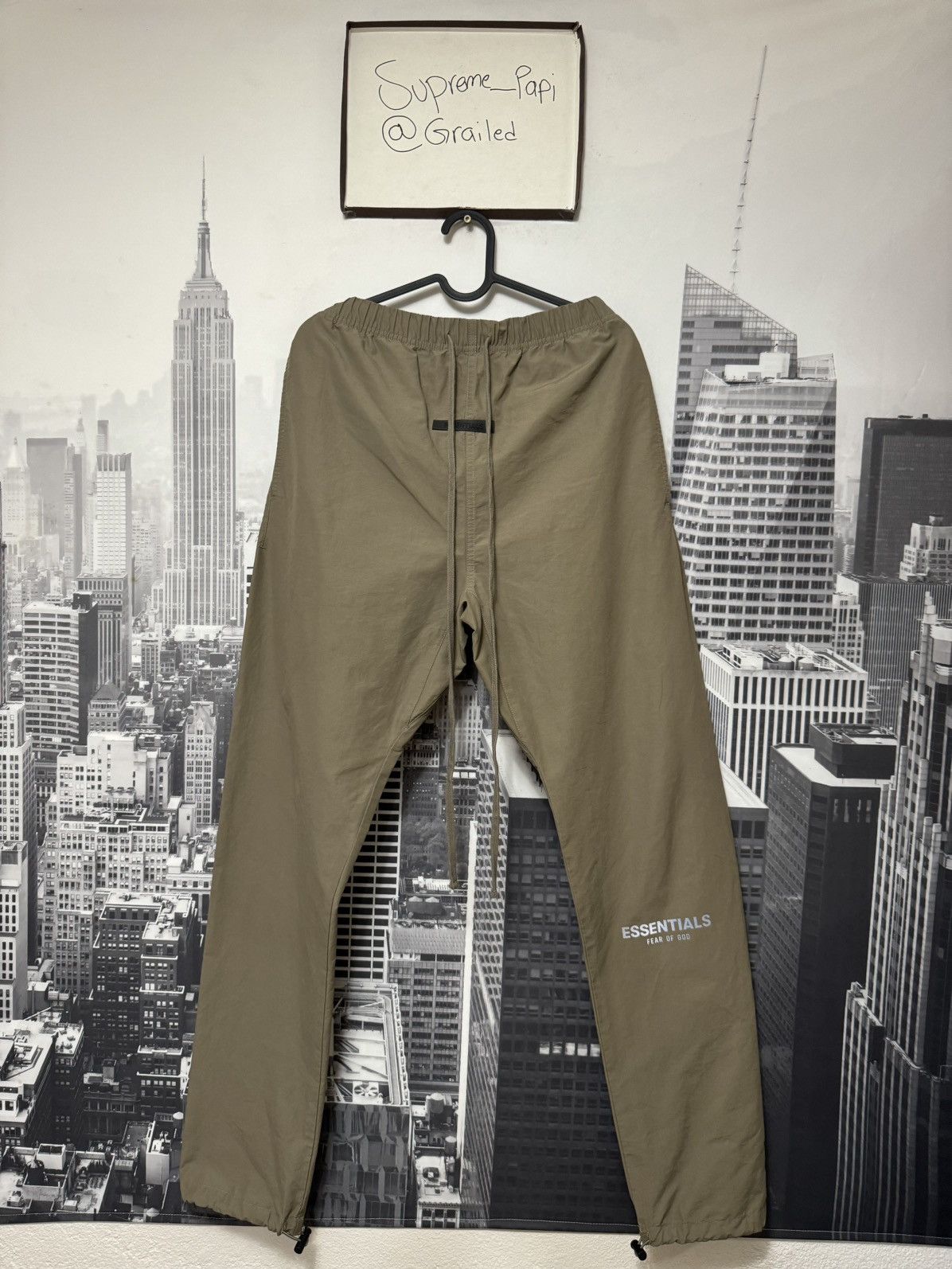 Fear of God 🔥Fear of God Essentials Taupe Track Pants SZ Medium Size US 32 / EU 48 - 1 Thumbnail