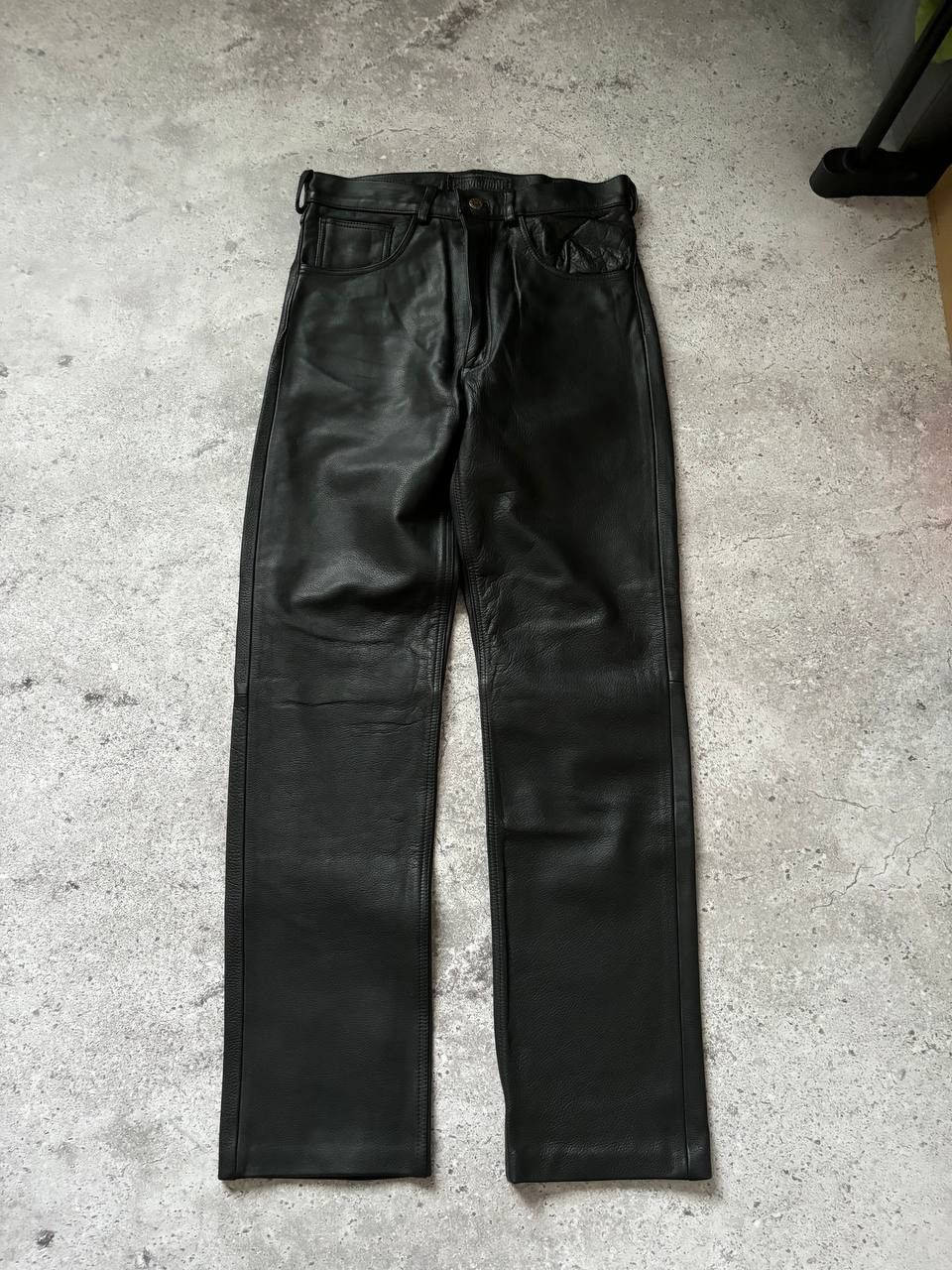 Chevignon × Genuine Leather × Vintage Very Rare Chegvinon Leather Pants Size US 28 / EU 44 - 1 Thumbnail