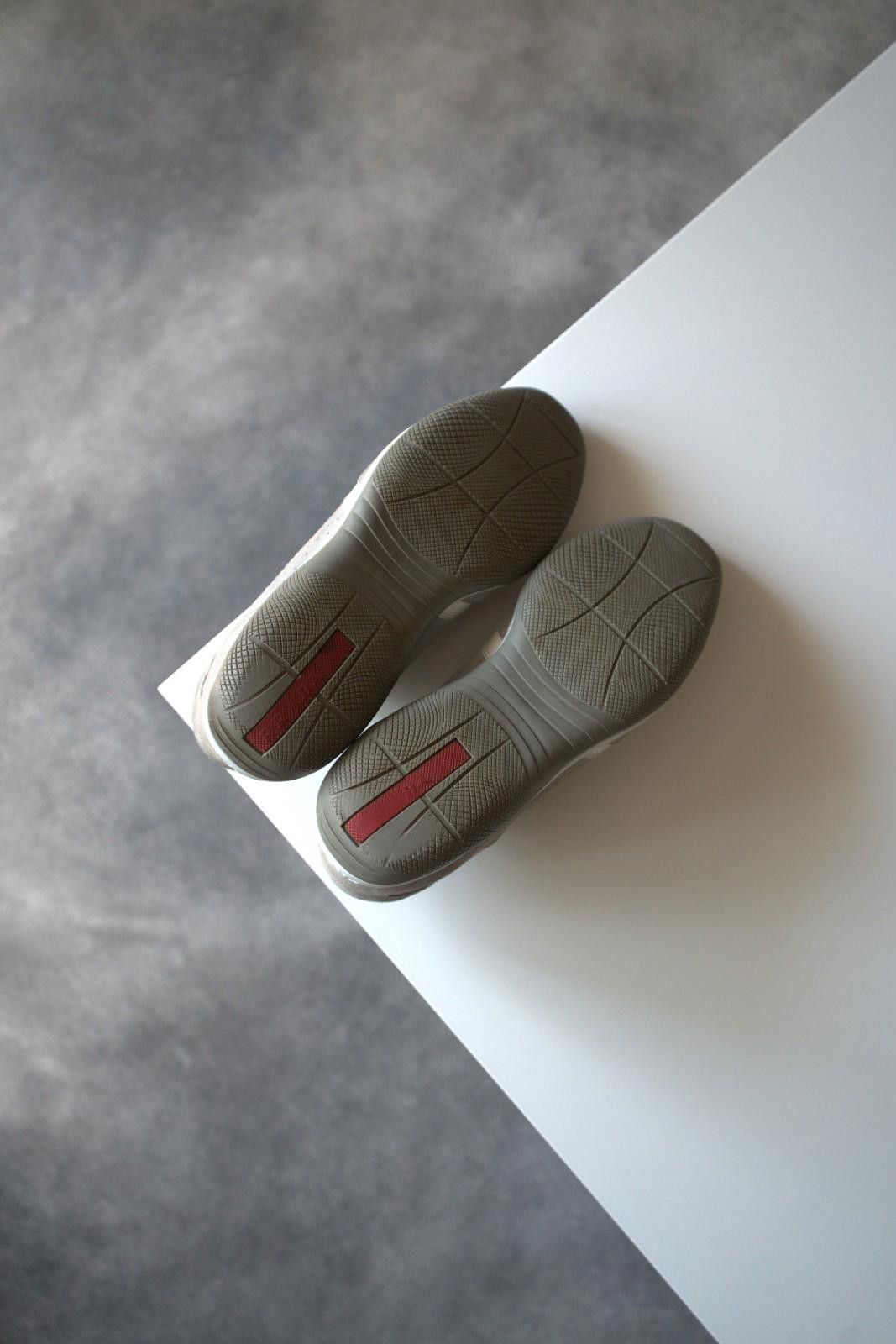 Prada 2005 Prada Suede Low Top Sneakers Women Size 8.5 Size US 8.5 / IT 38.5 - 11 Thumbnail