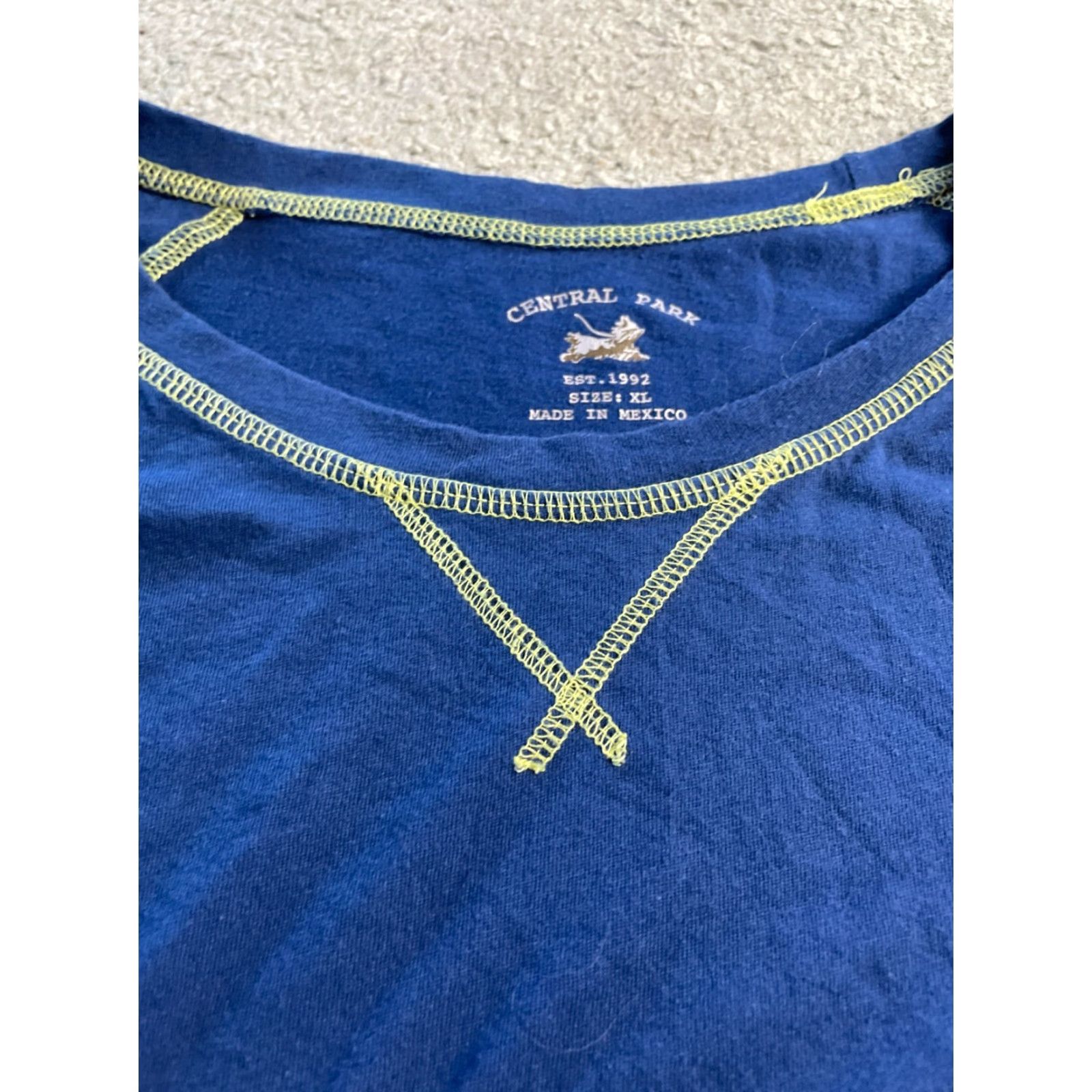 Central Park West Central Park West Shirt Women's XL Navy Blue Short Sleeve Contrast Stitch Size XL / US 12-14 / IT 48-50 - 3 Thumbnail
