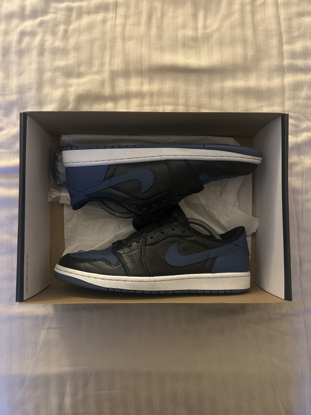 Jordan Brand Air Jordan 1 Low “Mystic Navy” Size US 10.5 / EU 43-44 - 1 Thumbnail