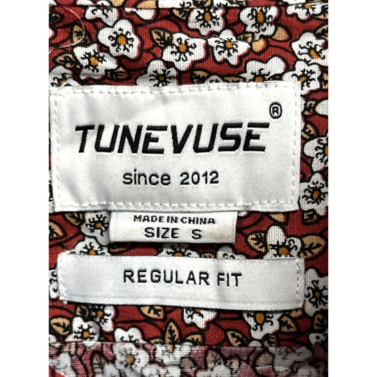 Vintage Tunevuse Men’s Floral Red Long Sleeve Button Down Shirt Size Small Regular Fit Size US S / EU 44-46 / 1 - 3 Thumbnail