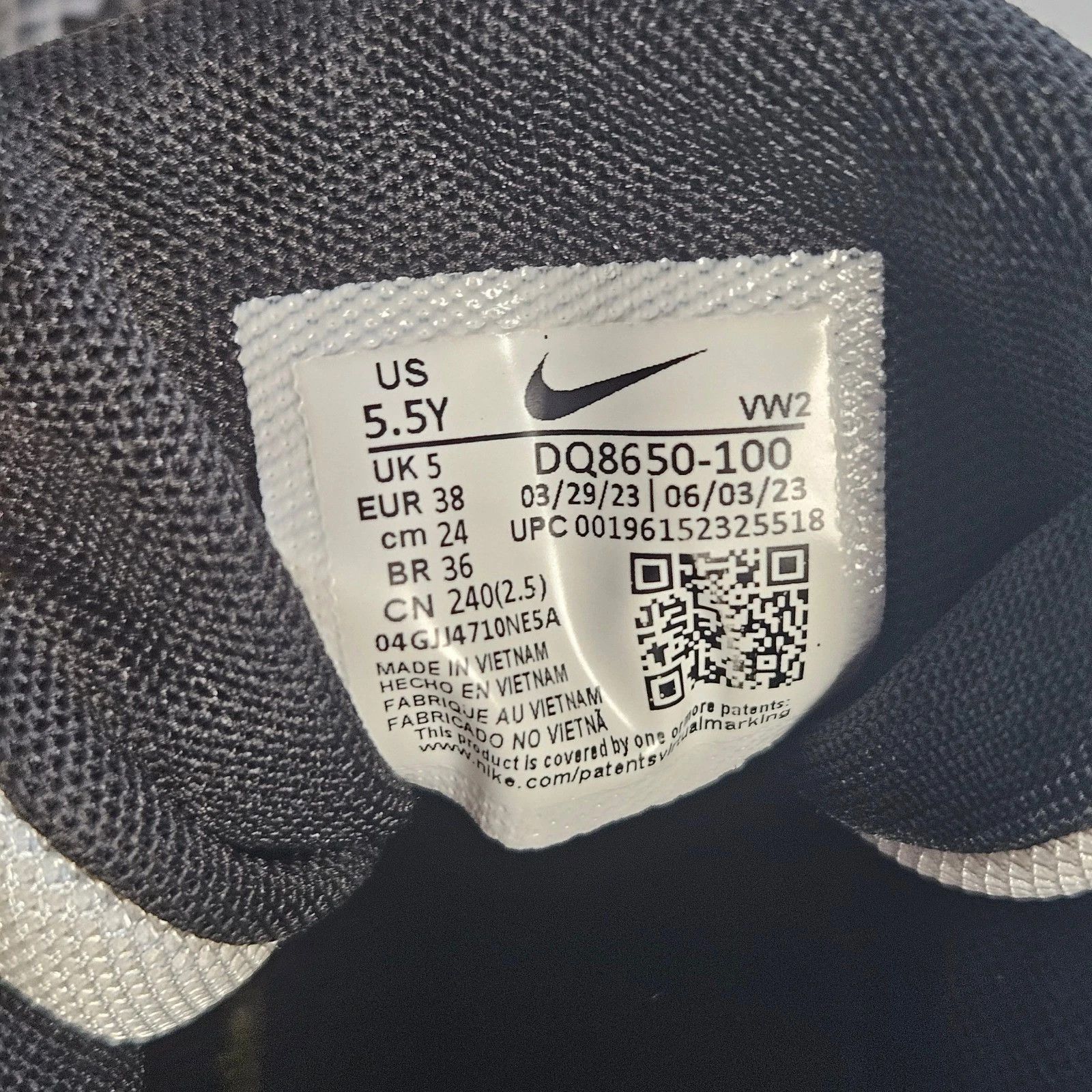 Nike Nike LeBron Witness 7 GS 'White Black' DQ8650-100 5.5Y Size US 5.5 / EU 38 - 9 Thumbnail