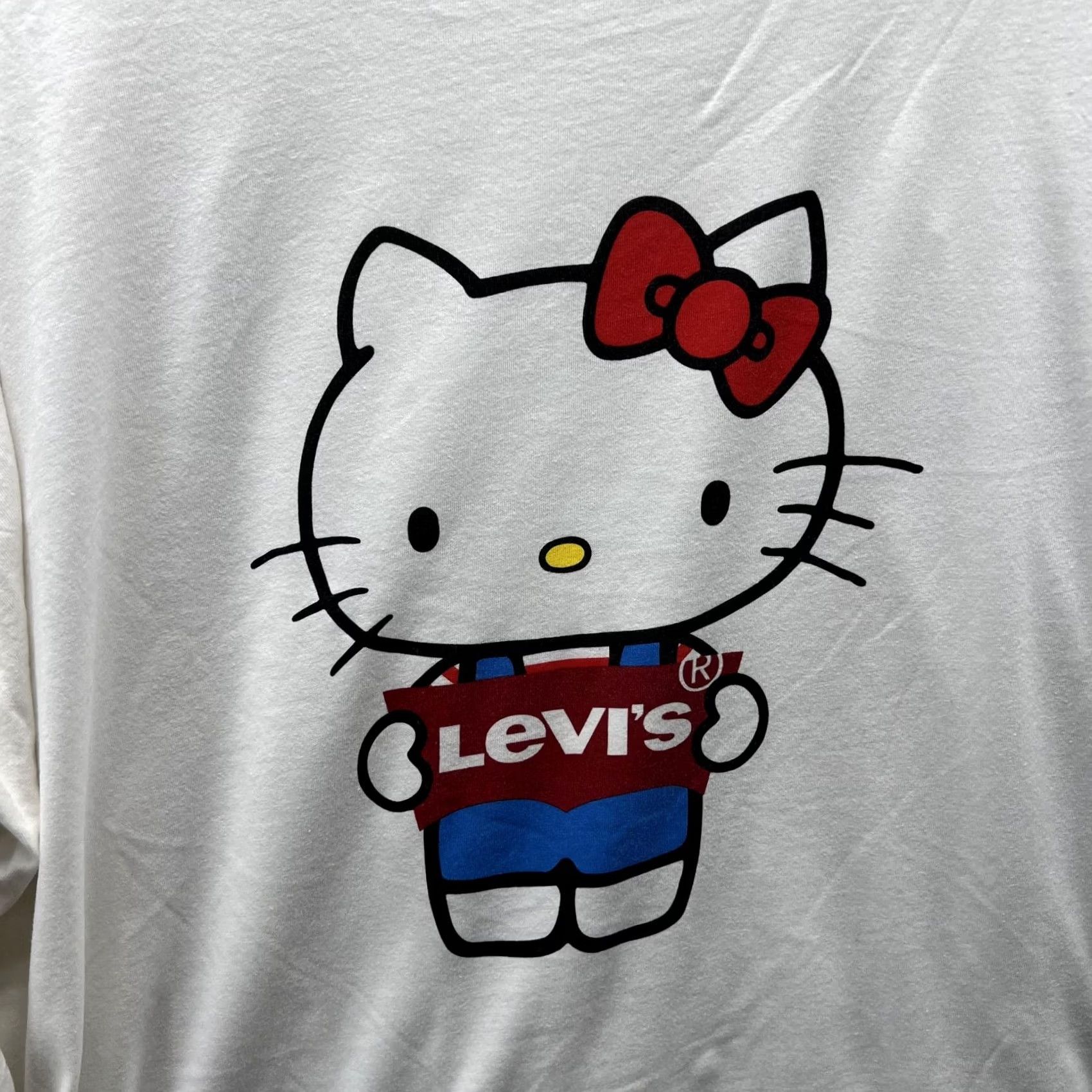 Levi's Levi's Shirt Women XL White Crewneck Pullover Hello Kitty Print Vintage Pullover All Seasons Casual Womens XL White Hello Kitty Logo Knit Sweater Size XL / US 12-14 / IT 48-50 - 4 Thumbnail