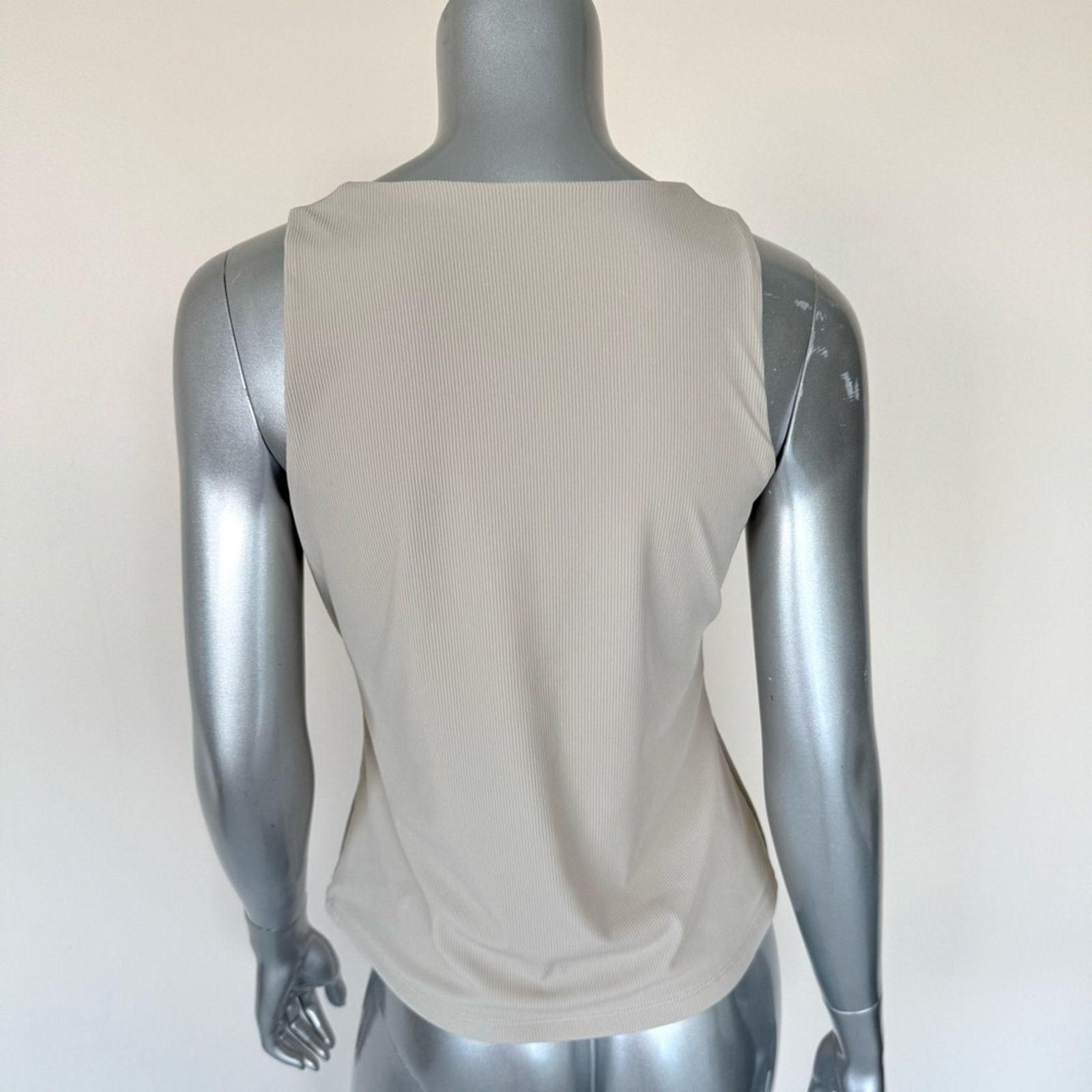 Other NEW!!! Tahari women tank top size M Size M / US 6-8 / IT 42-44 - 3 Thumbnail
