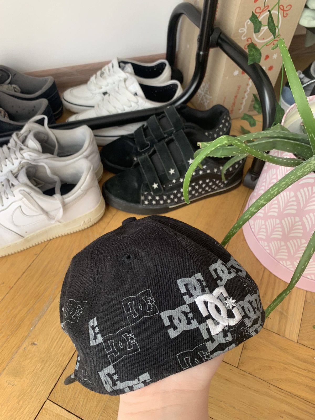 Vintage Dc Shoes fitted cap. Size ONE SIZE - 2 Thumbnail
