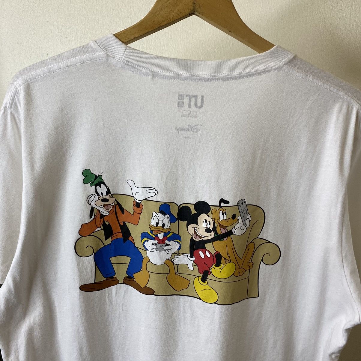 Disney Uniqlo UT x Disney Mickey Mouse Collaboration T Shirt Size US L / EU 52-54 / 3 - 2 Thumbnail