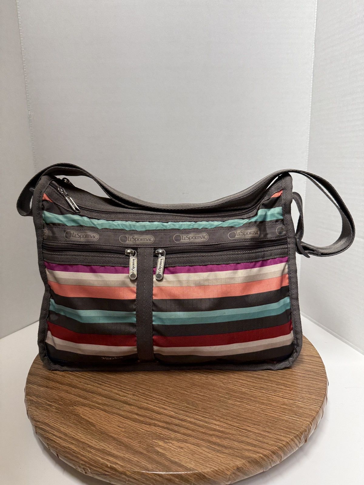 LeSportsac LeSportsac Multicolor Expandable Nylon Crossbody Bag Purse Size ONE SIZE - 1 Thumbnail