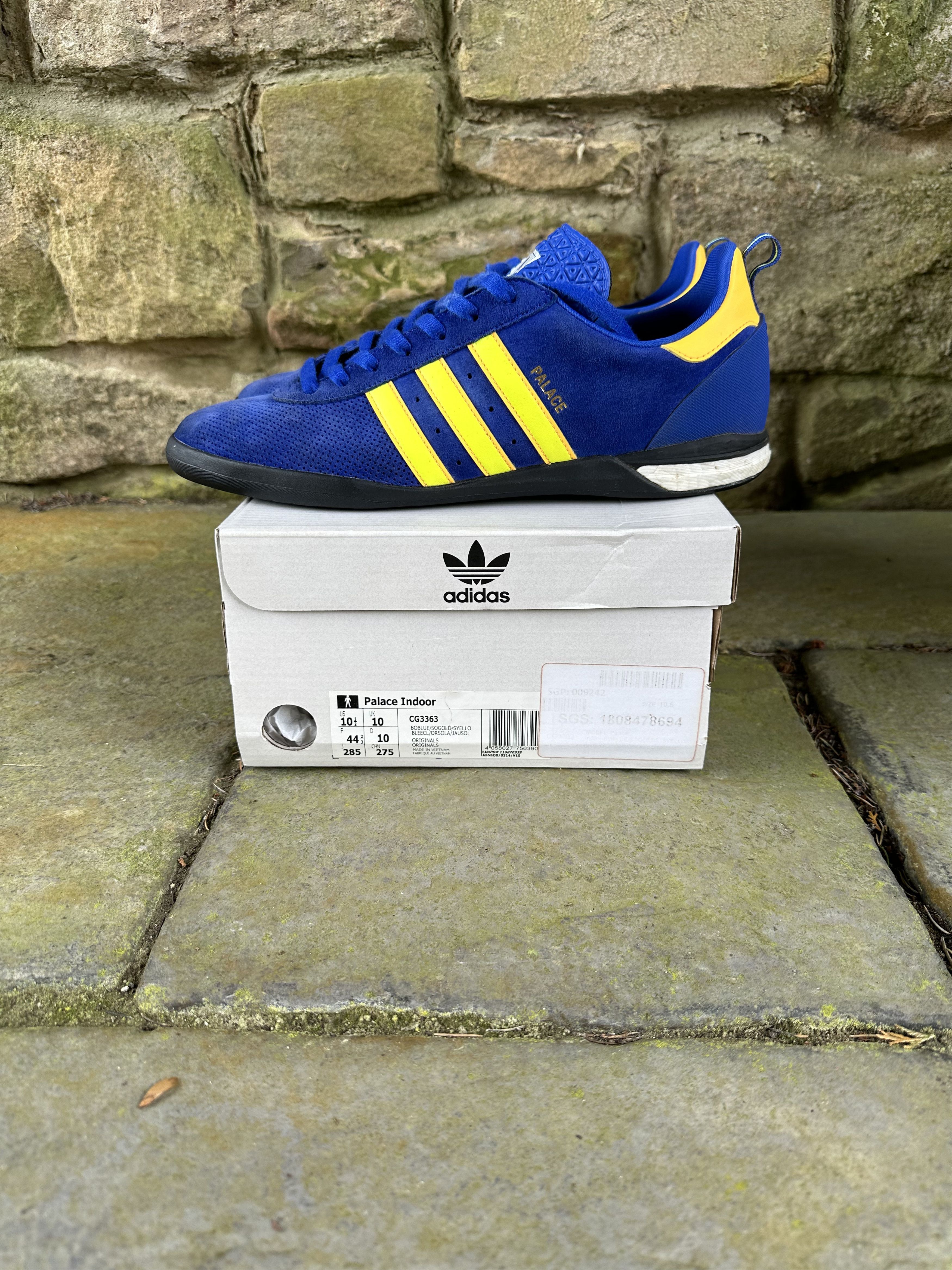 Adidas × Palace adidas x Palace Indoor Size US 10.5 / EU 43-44 - 2 Thumbnail