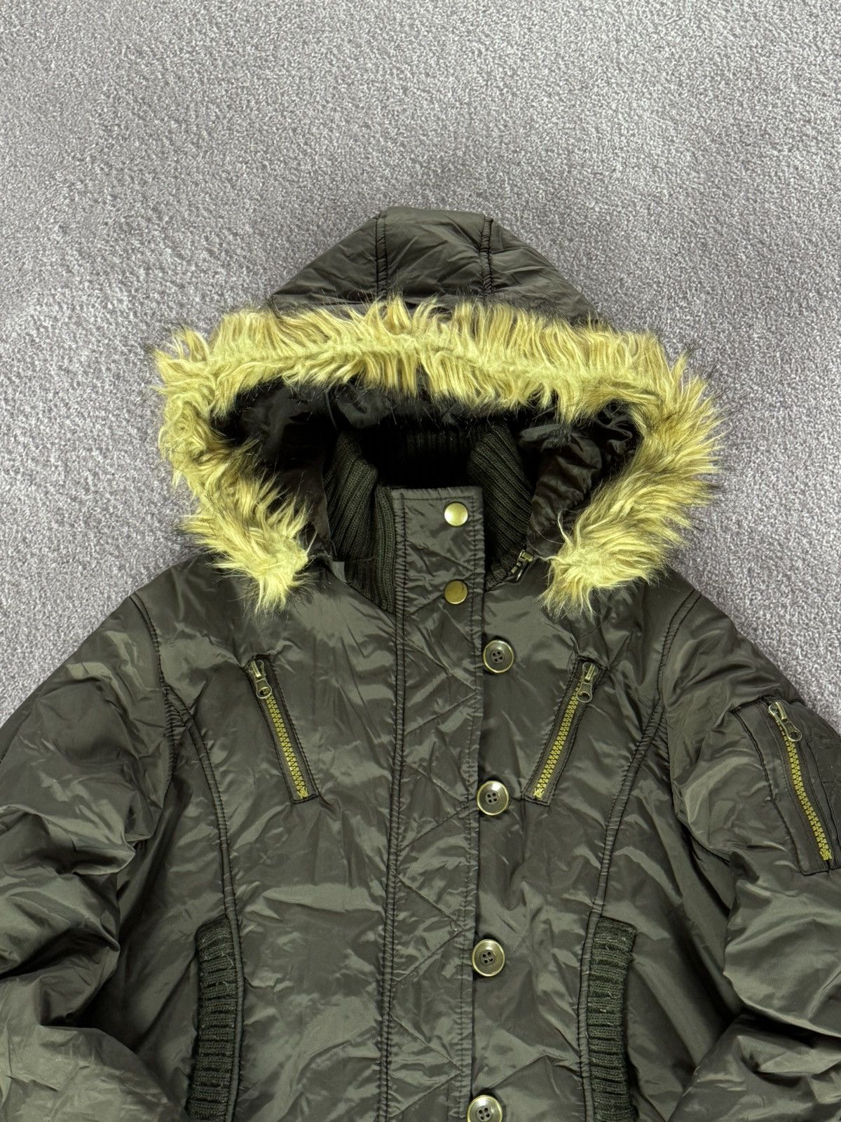 If Six Was Nine 00’s Aesthetic Vintage Faux Fur Cropped Bomber Jacket Size M / US 6-8 / IT 42-44 - 2 Thumbnail