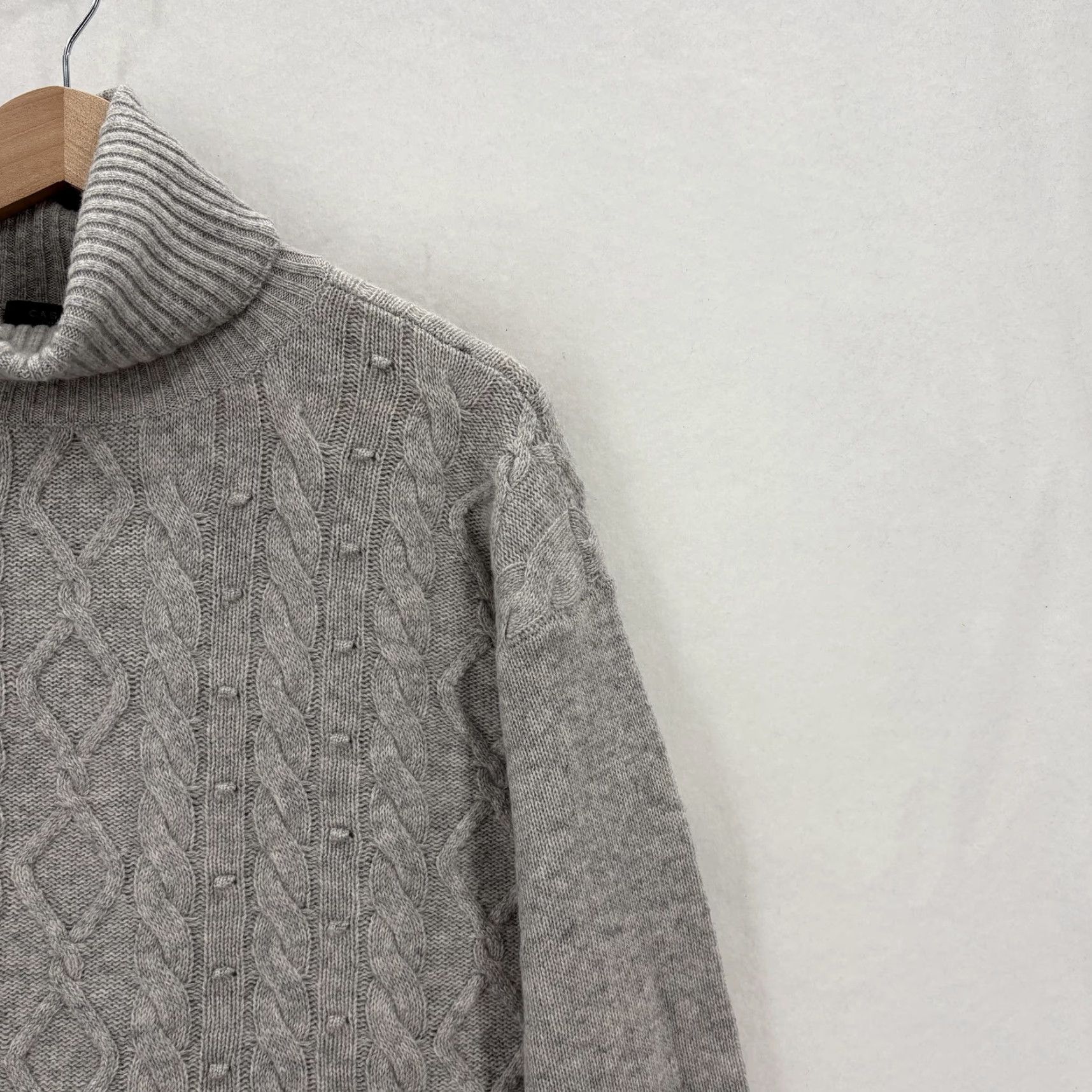 Charter Club VINTAGE Charter Club Sweater Womens Small Gray Luxury Cashmere Cable Knit Turtleneck Size S / US 4 / IT 40 - 2 Thumbnail