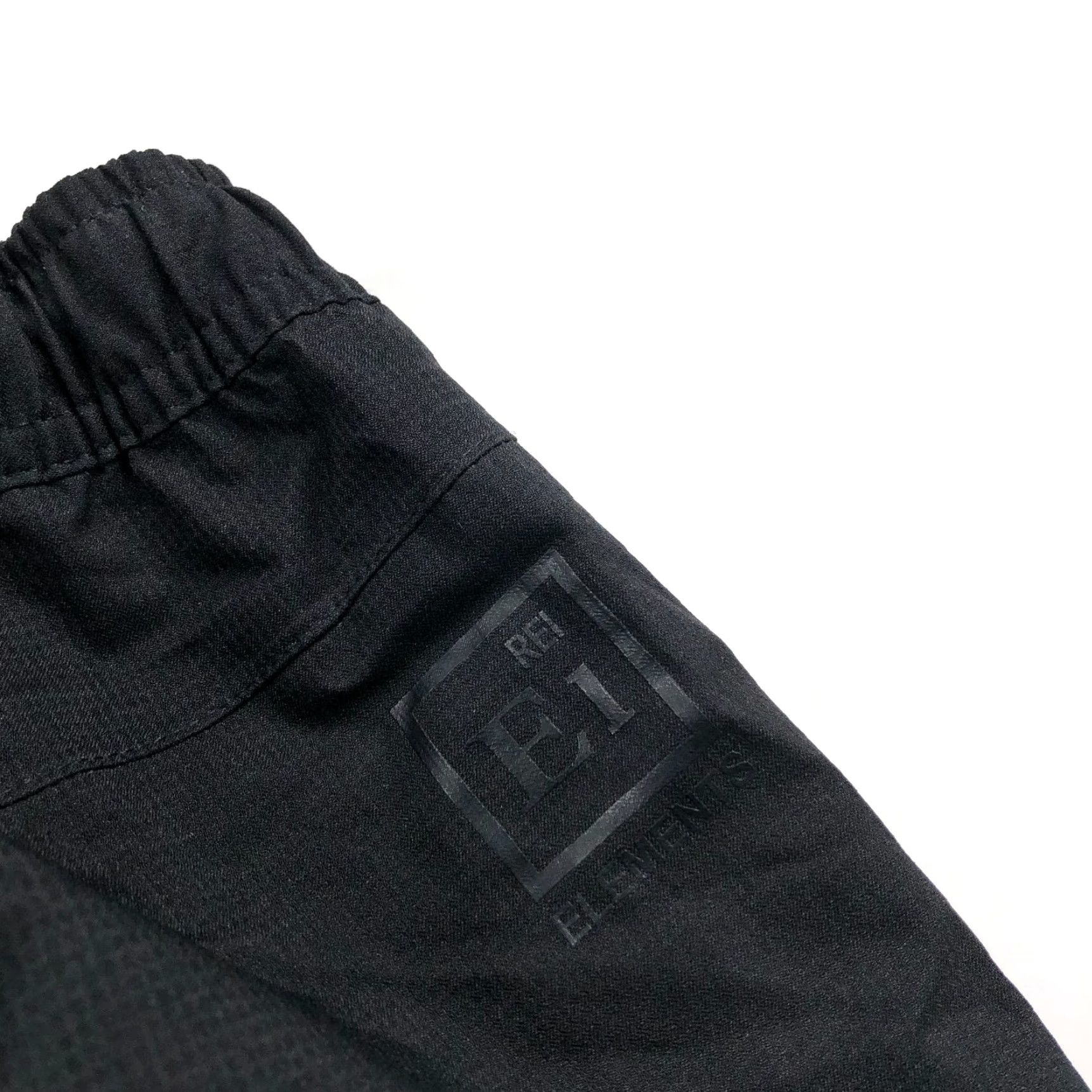Vintage REI Elements Mens Rain Pants XXL 2XL 32L Black Polyester Trek Hiking Breathable Convertible Wind Size US 39 - 3 Thumbnail